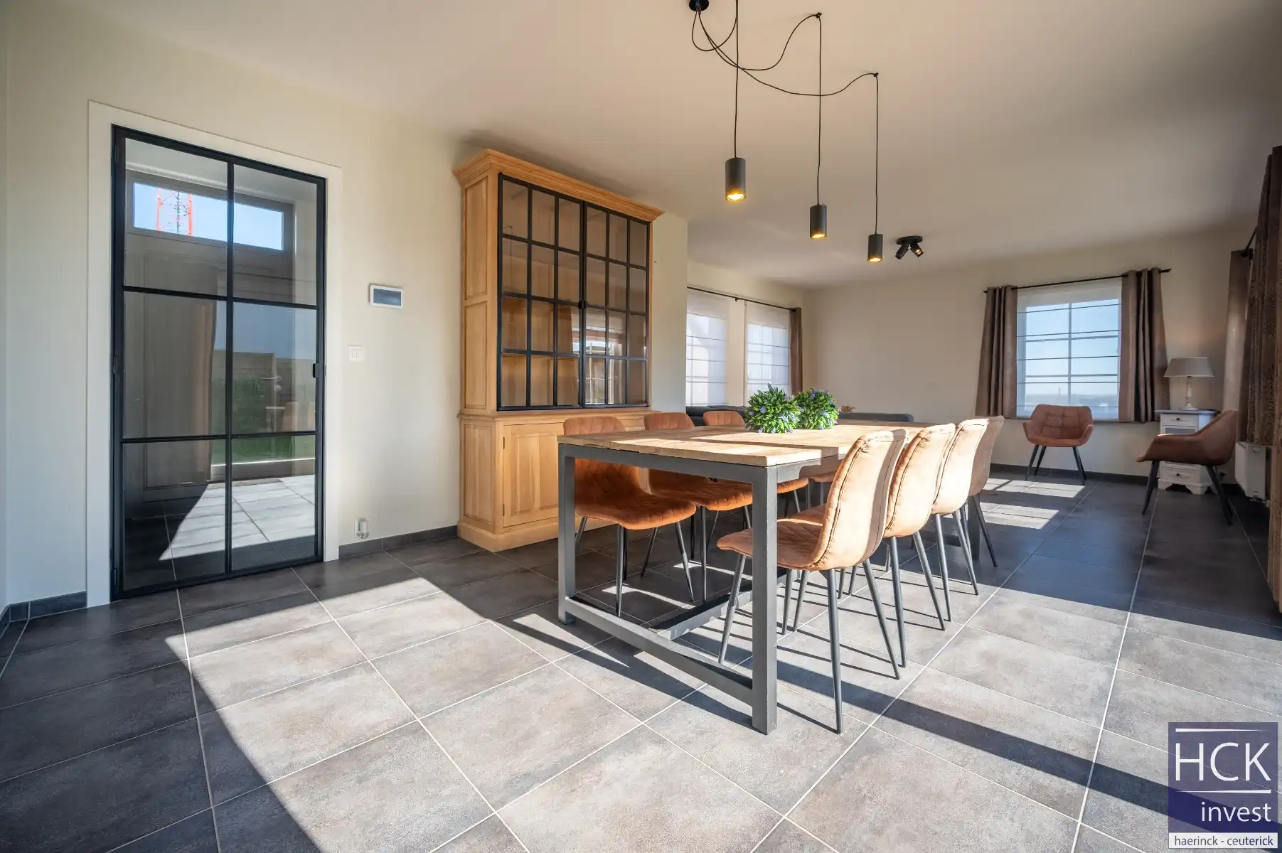 KRUISHOUTEM - Prachtige, instapklare en energiezuinig woning met 3 SLPK foto 4