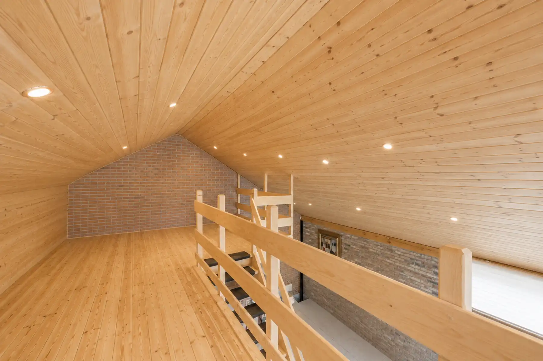 Gelijkvloerse woning met 4 slaapkamers en zonnepanelen  foto 16