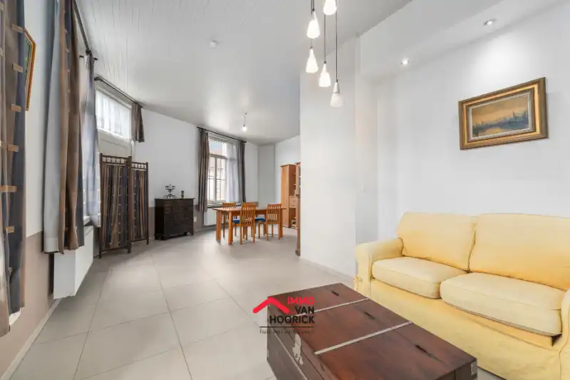 Instapklare woning met 3 slaapkamers, garage 72m² en carport 39m² !! foto 9