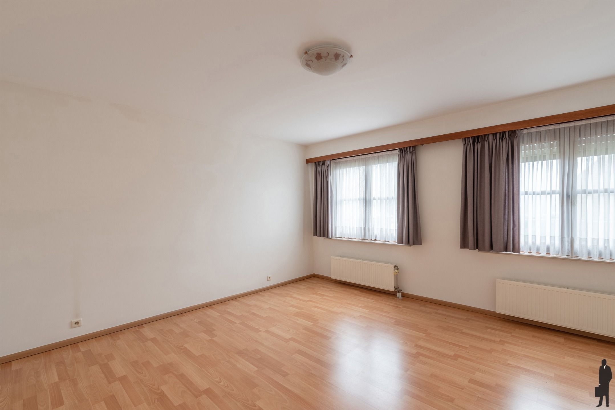 NIEUWE VOORWAARDEN: Ruim 2 slpk. appartement op wandelafstand van het centrum van Hoogstraten!  foto 11