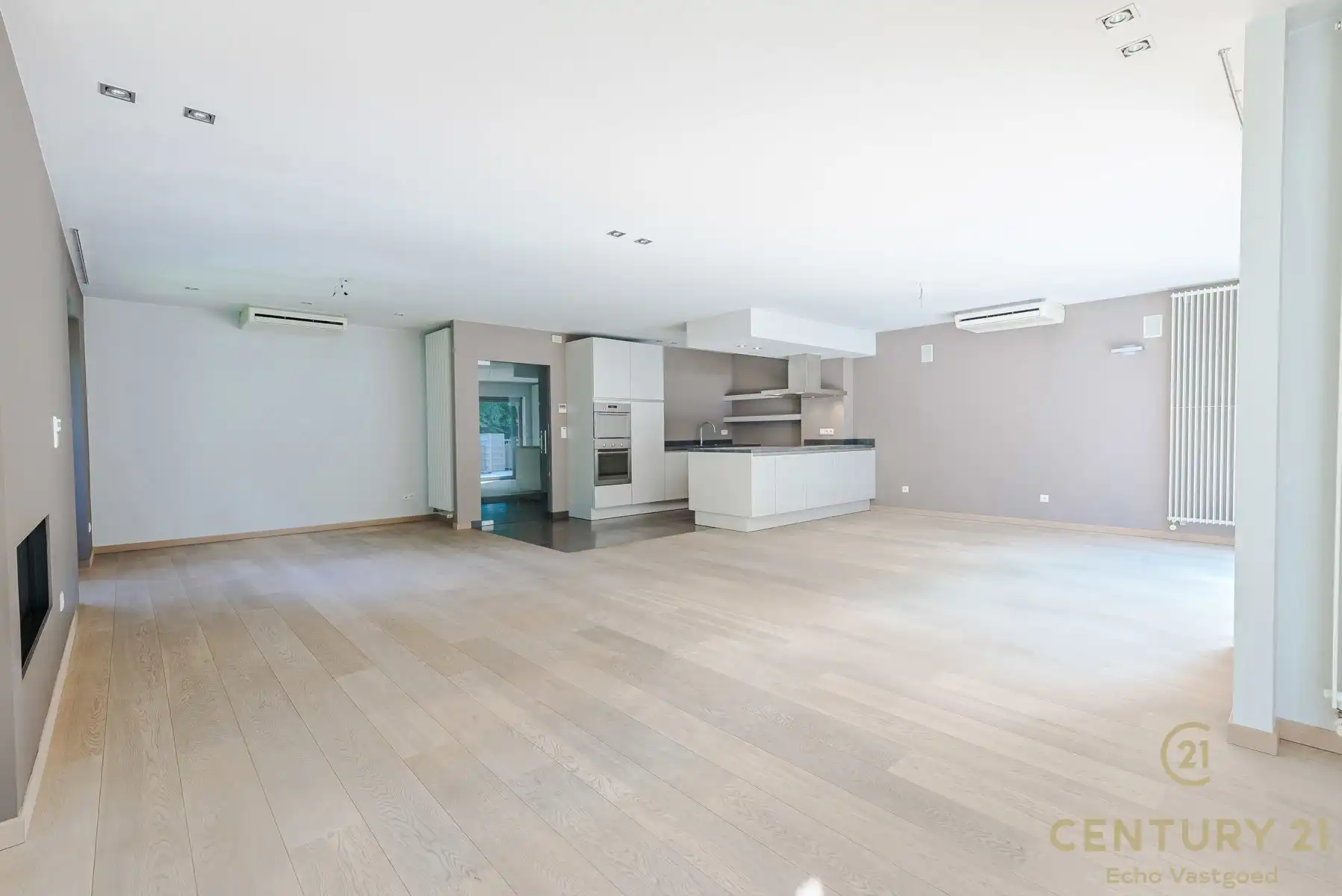 Luxe, ruime penthouse (192m²) met groot terras tegen het bos foto 6