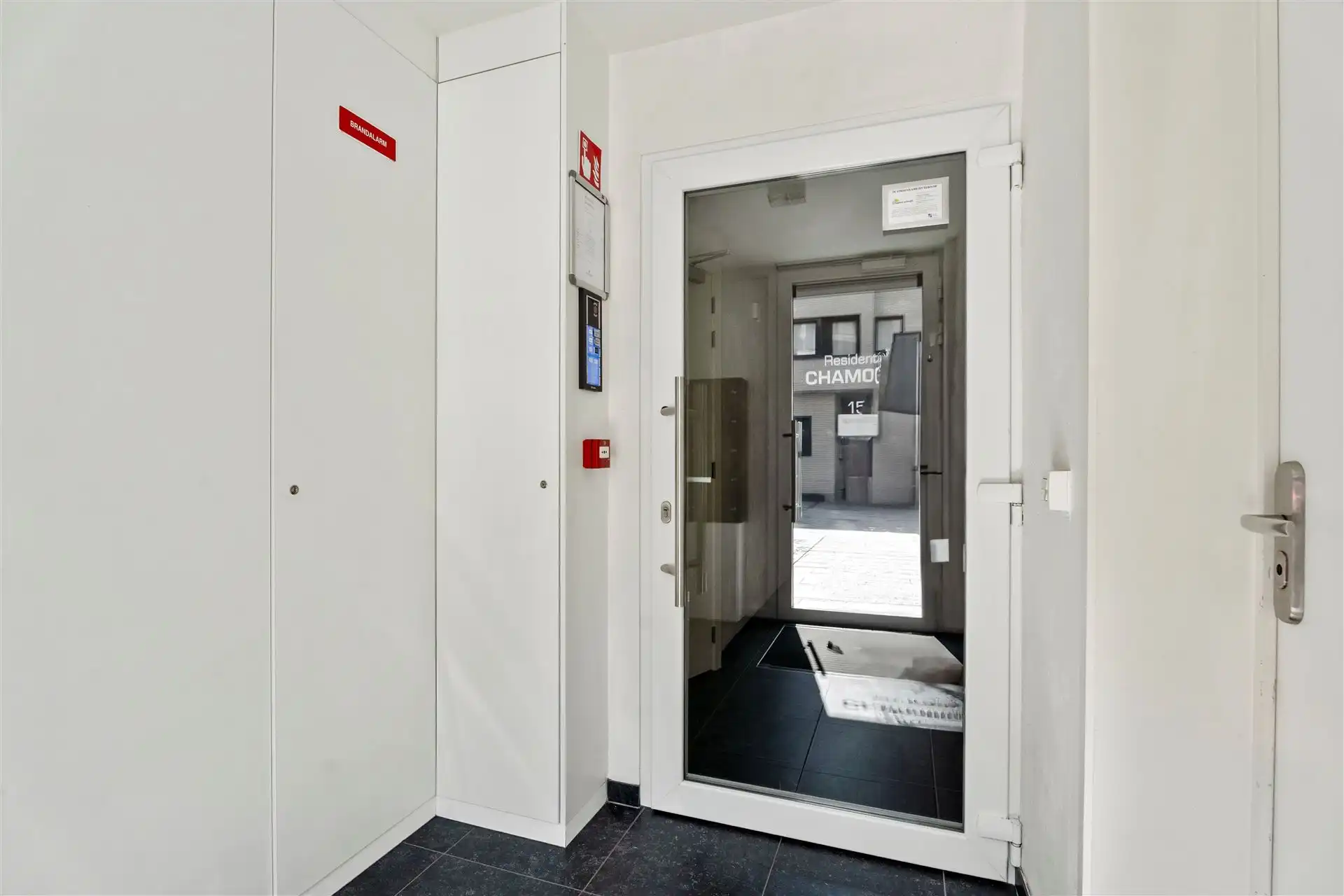 INSTAPKLAAR / GROOT TERRAS foto 23