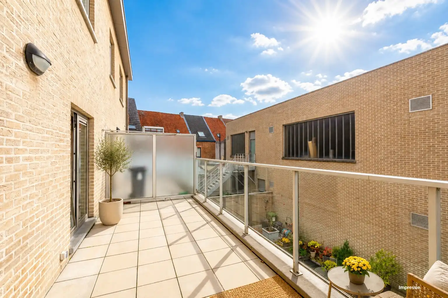 Centraal gelegen appartement met twee terrassen en autostaanplaats foto 13