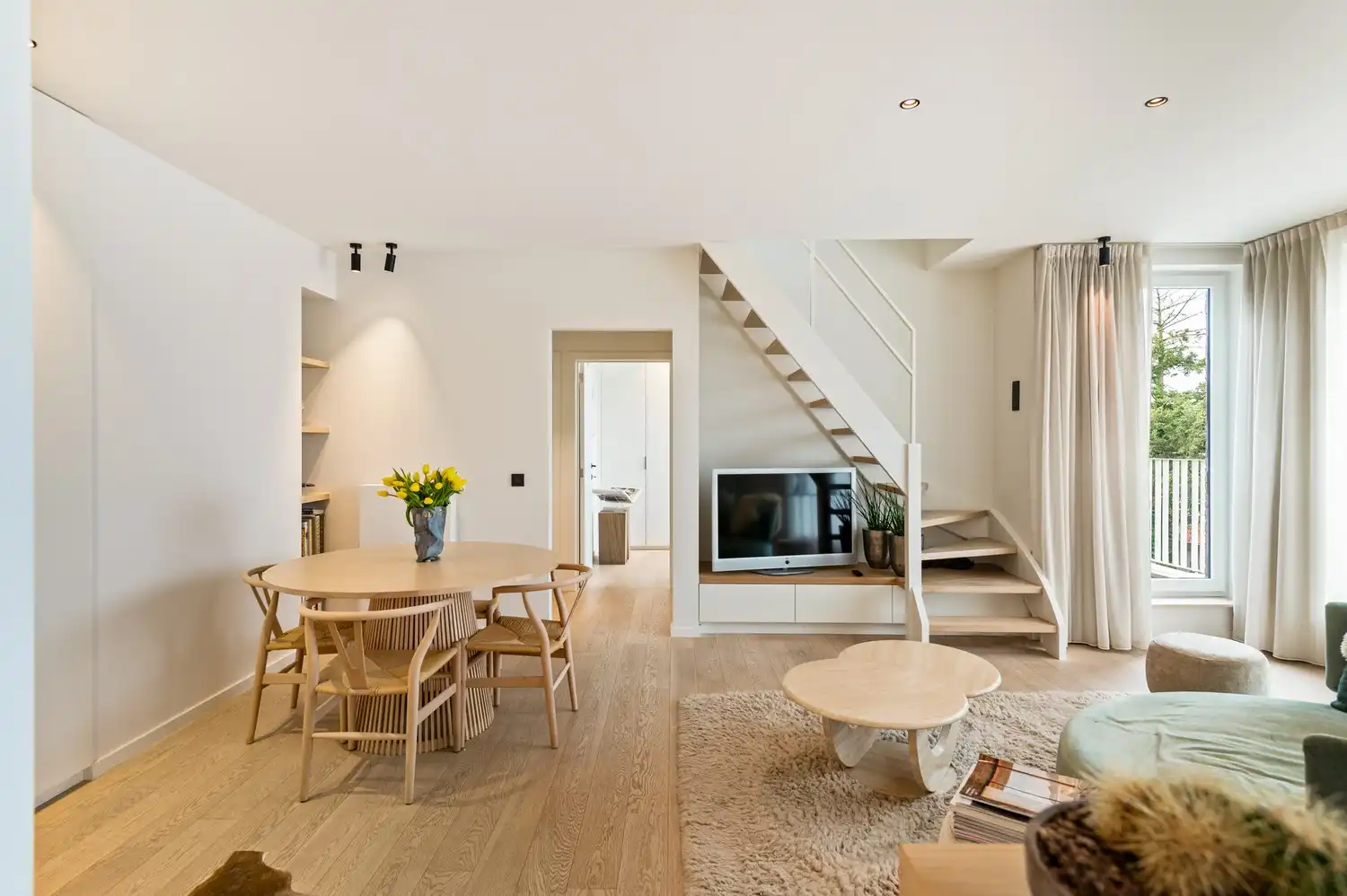 Luxueus en smaakvol afgewerkt dakappartement in het centrum van Schilde! foto {{pictureIndex}}