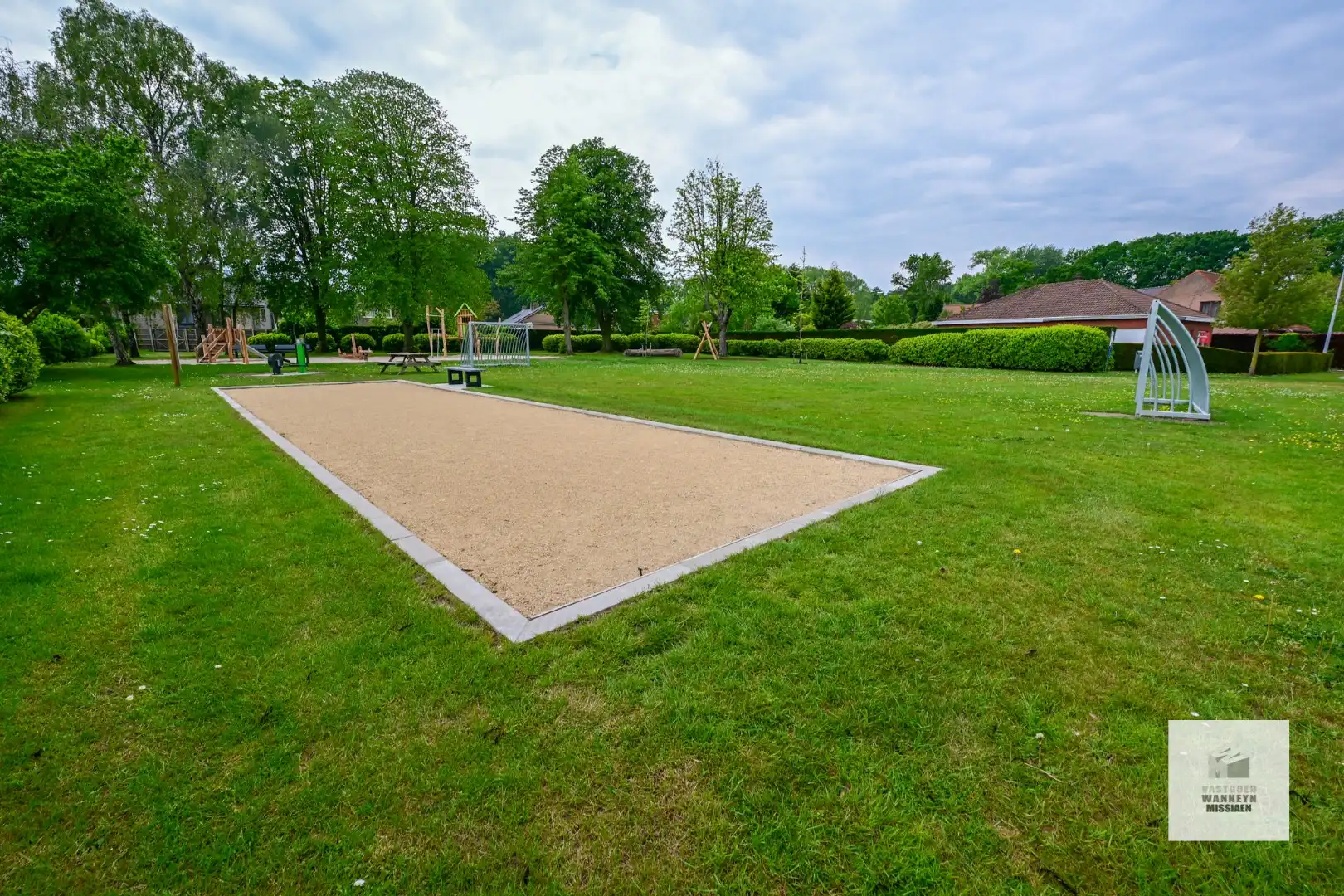 Open bebouwing met 4slpk op toplocatie  foto 14