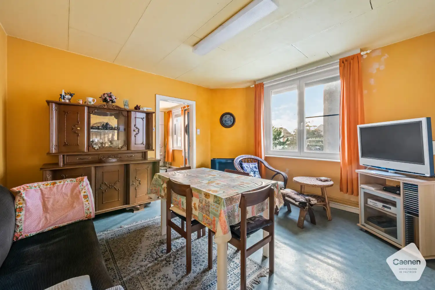 Te renoveren één slaapkamer appartement op een gunstige ligging foto {{pictureIndex}}