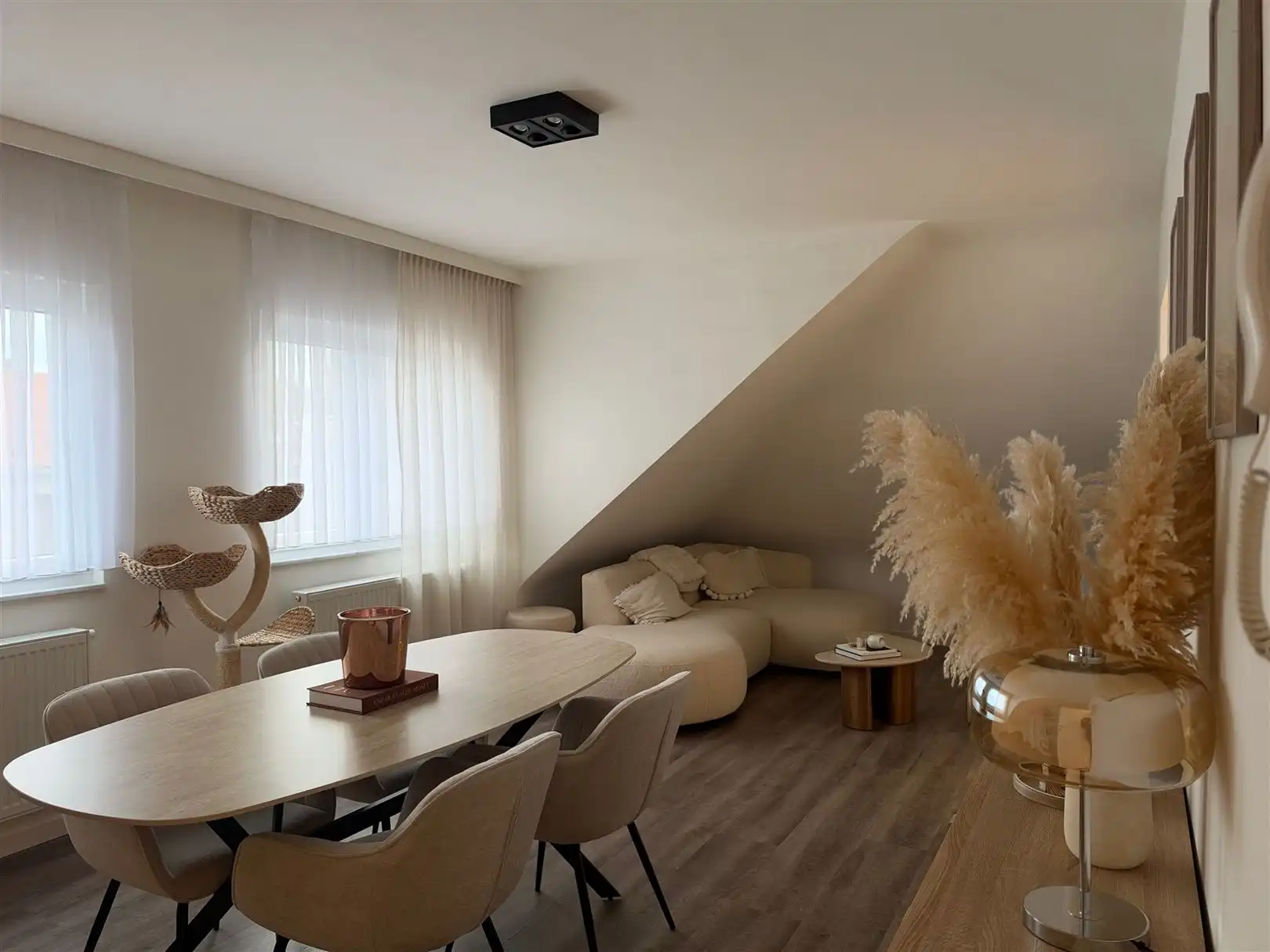 Volledig gerenoveerd appartement in Ekeren-centrum foto 3
