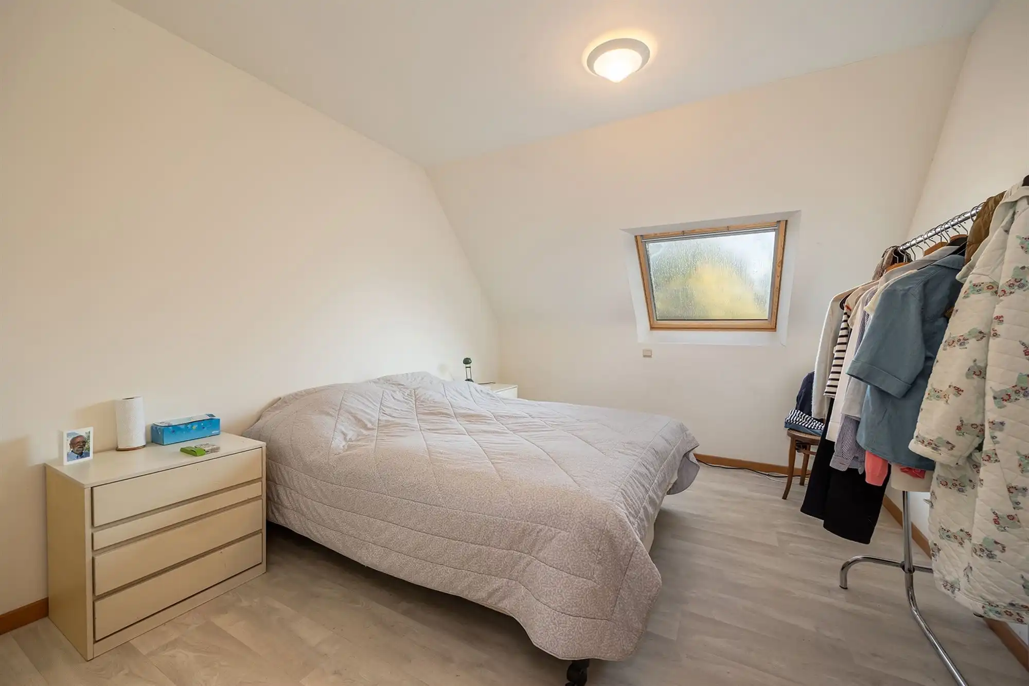 instapklaar huis met drie slaapkamers en ruime tuin foto 15