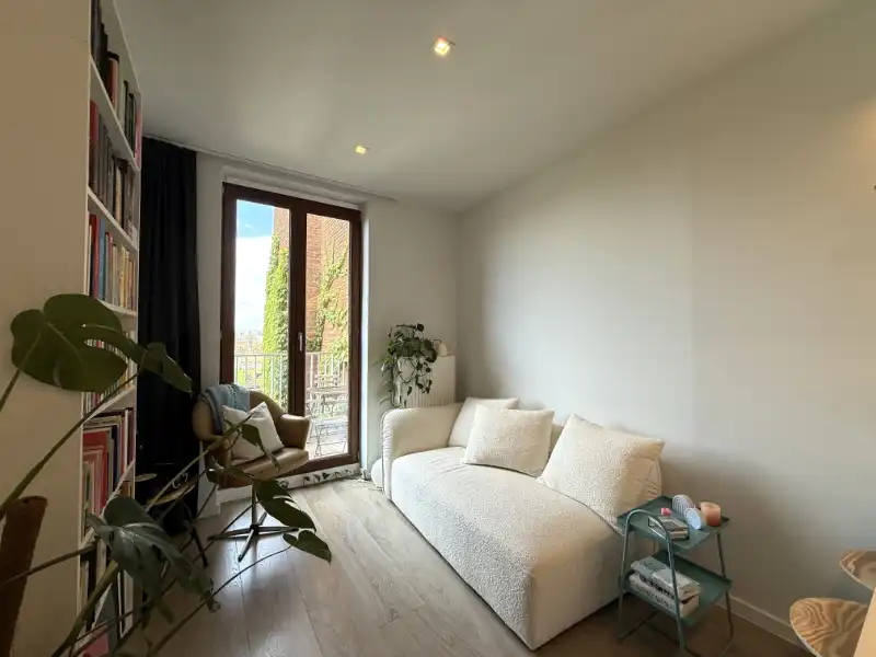 Leuk appartement met ruim terras nabij Nederkouter en Coupure foto 3