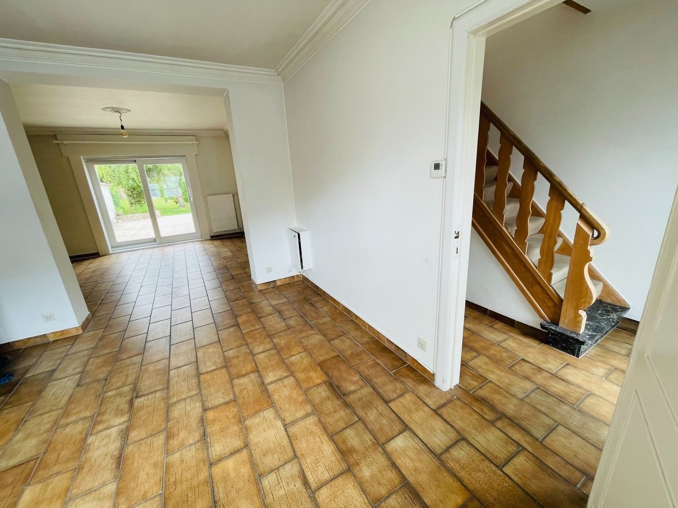 Vooraan Sint-Pieters, Energiezuinig gezellig INSTAPKLAAR woonhuis met GROTE TUIN , 2 Grote slaapkamers, 9 ZONNEPANELEN. foto 4