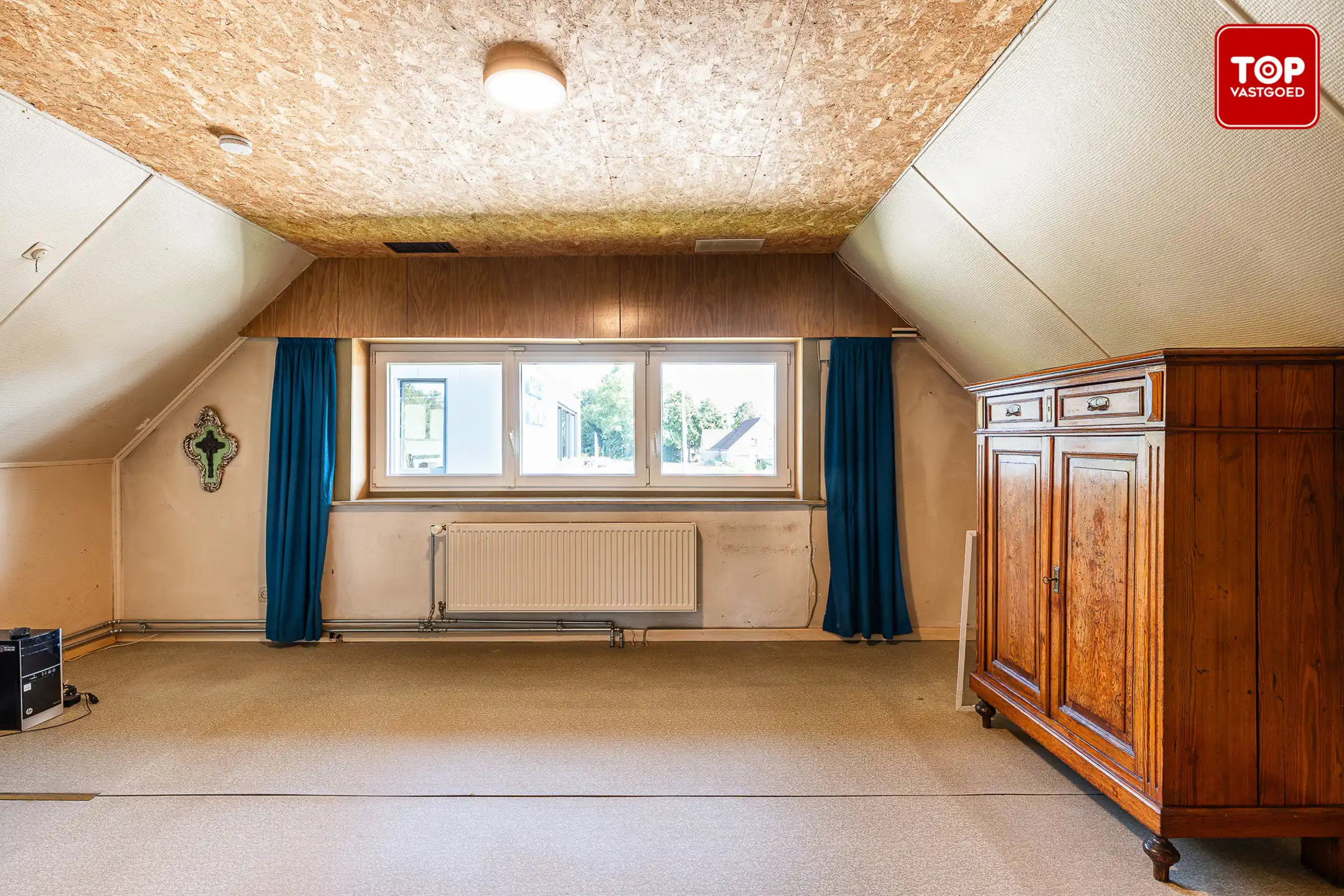 Charmante te renoveren woning met karakter en strooien dak foto 13