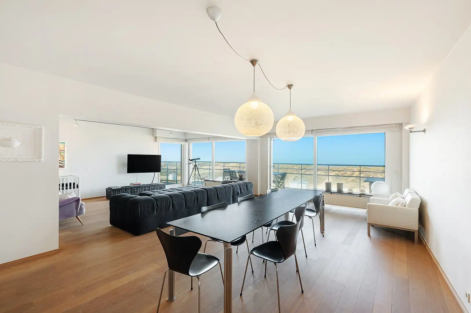 Uitzonderlijk appartement van 206 m2 op de Wandeldijk met 12m gevelbreedte. foto 2