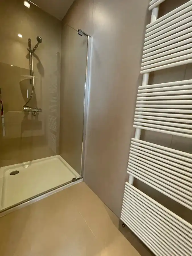 LUXE APPARTEMENT + zeer riant zongericht terras, dubbele garage & (wijn)kelder foto 40