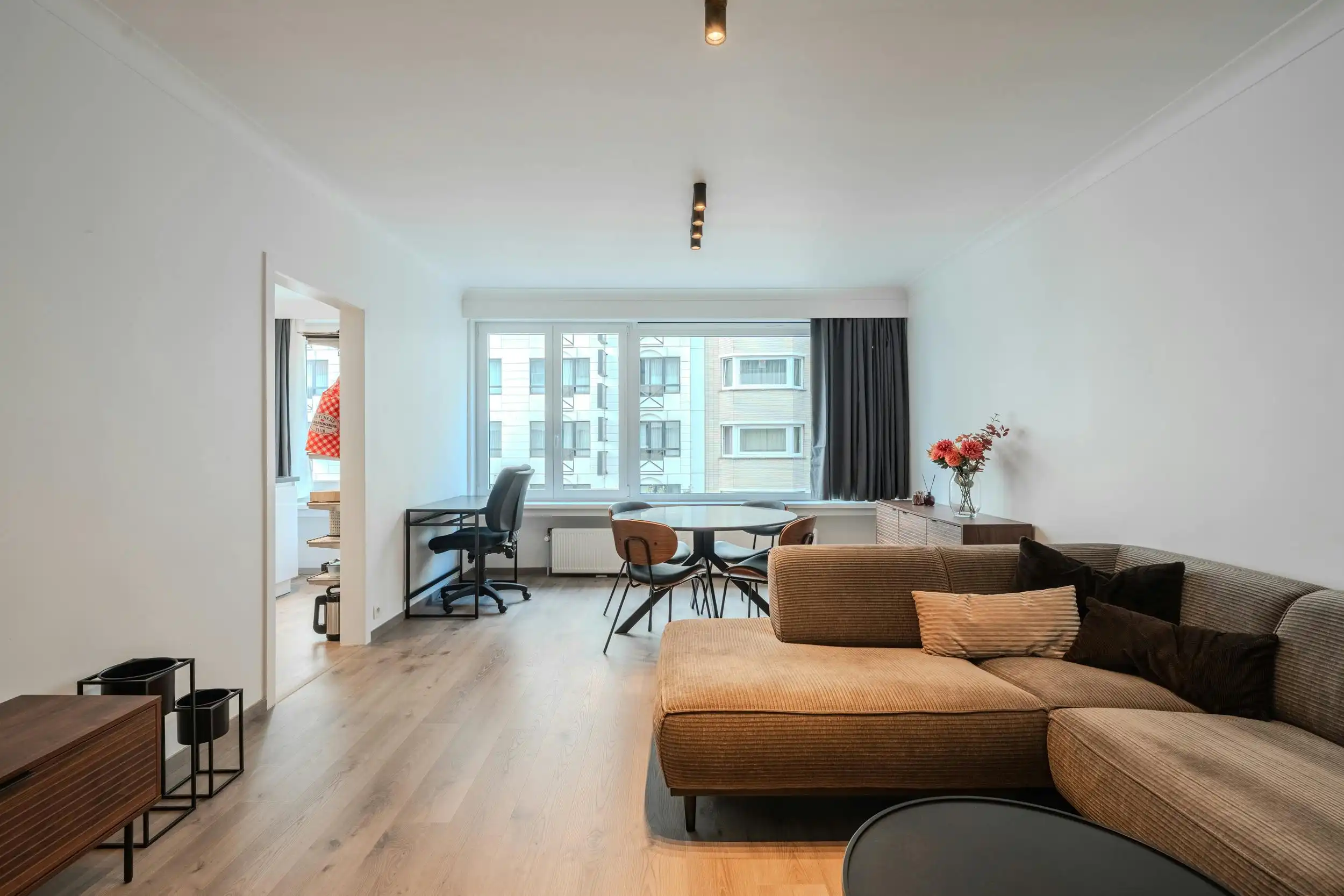 Prachtig appartement te koop te centrum Oostende vlakbij zee foto 5