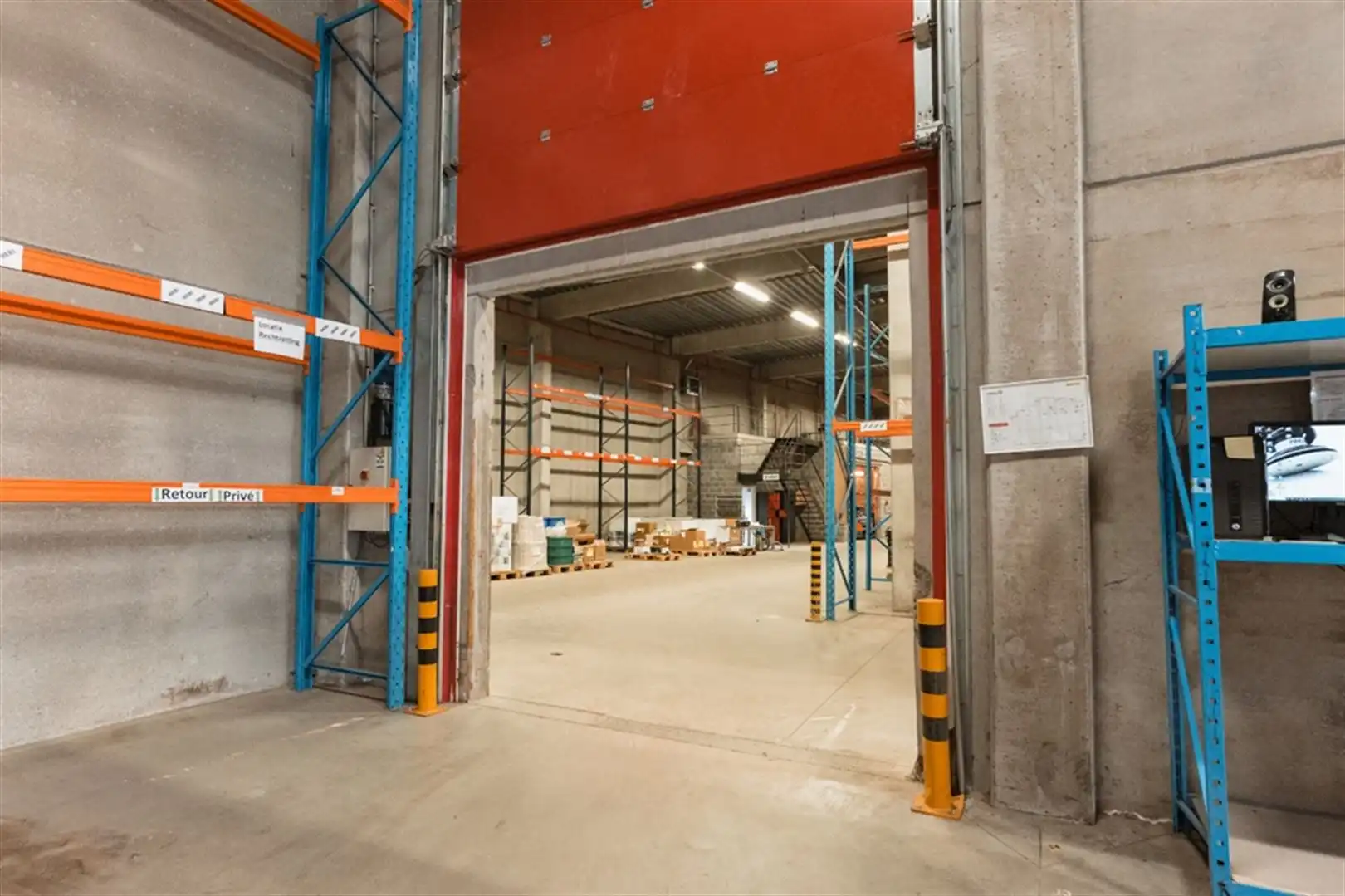 Polyvalent bedrijfsgebouw foto 50