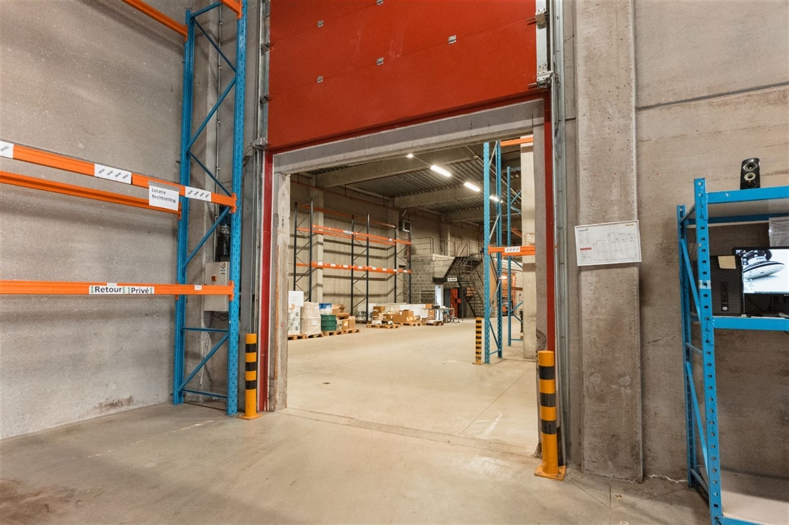 Polyvalent bedrijfsgebouw foto 50