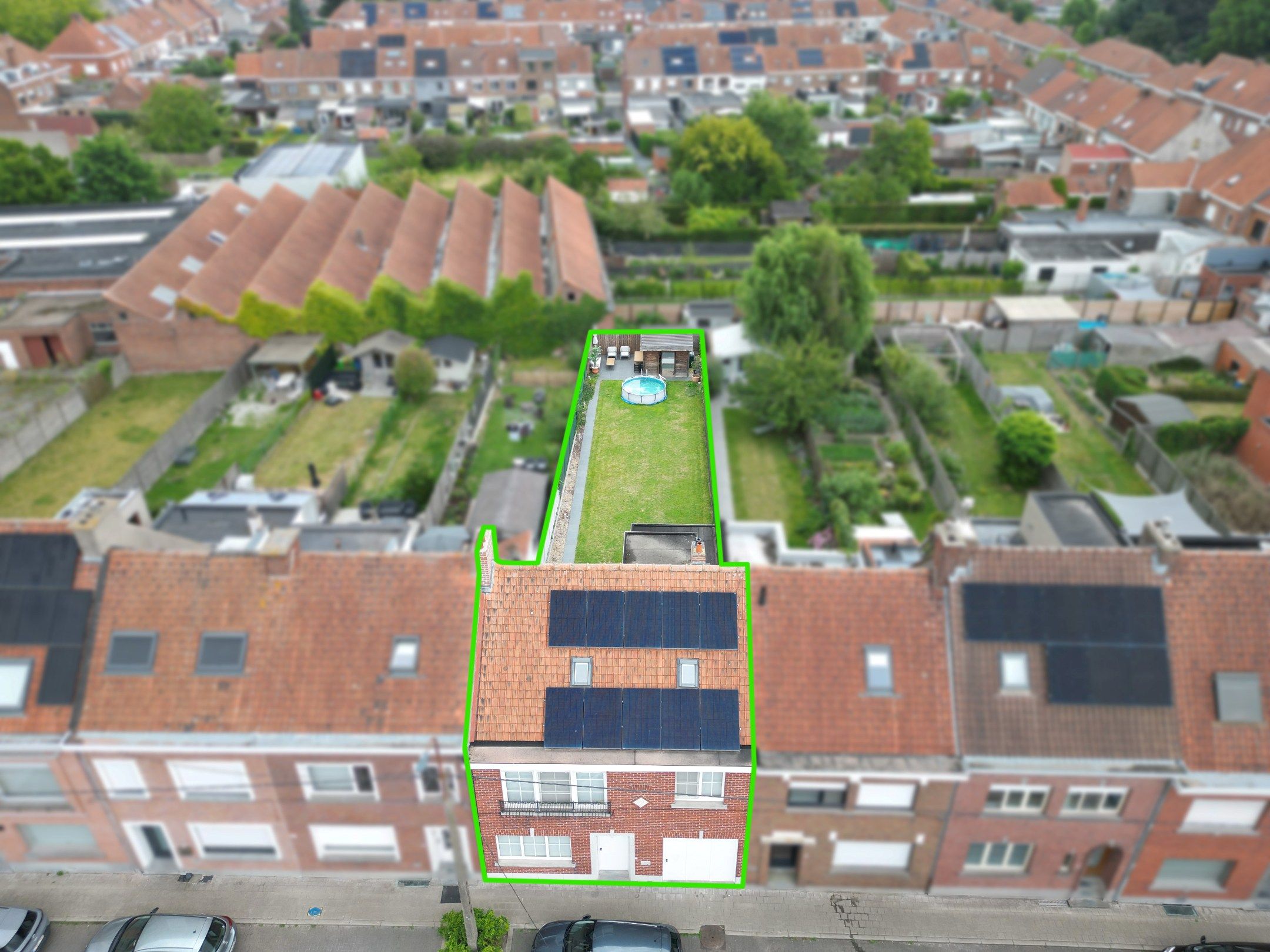 Gerenoveerde woning met garage foto 2