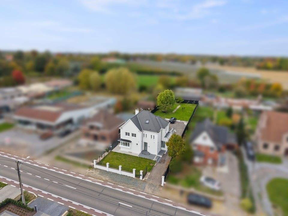 RUIME, GERENOVEERDE OPEN BEBOUWING MET 6 SLKS EN KNAPPE TUIN IN ALKEN foto 3