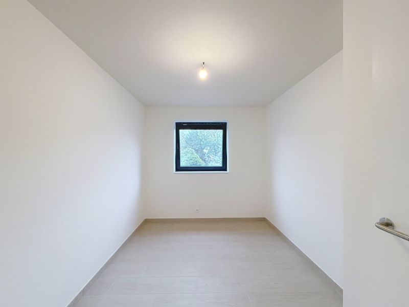 Stijlvolle nieuwbouwwoning in het centrum van Kaprijke! foto 7