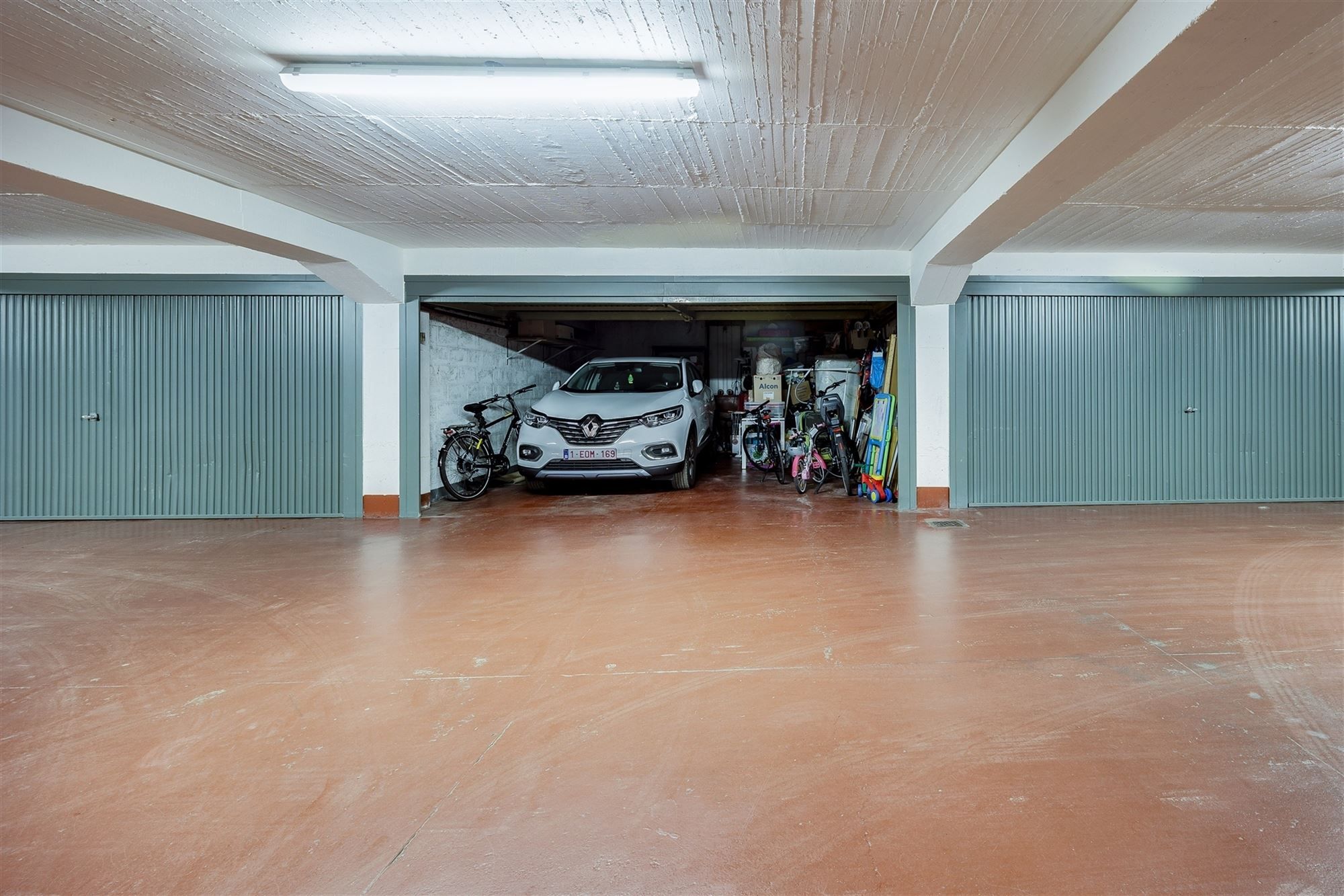  Instapklaar appartement met 2 slaapkamers + autostaanplaats foto 14