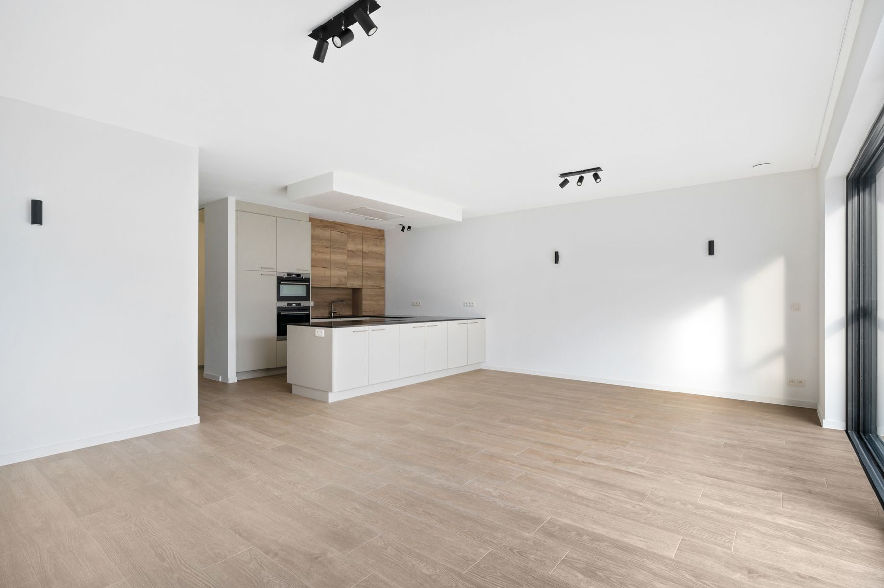 Nieuwbouw gelijkvloers appartement met staanplaats en kelder foto 6
