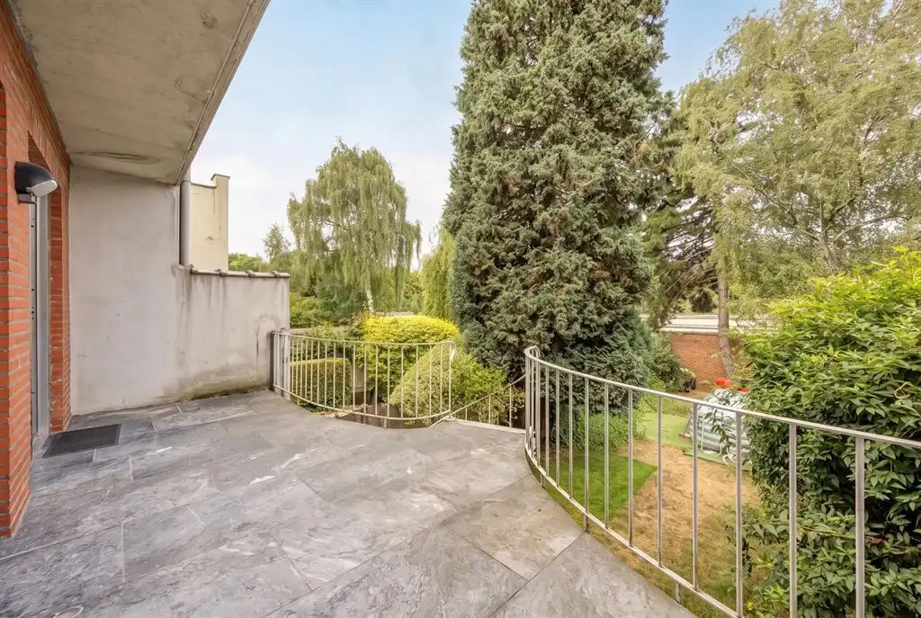 Architecturale designwoning met 4 slpk en garage foto 5