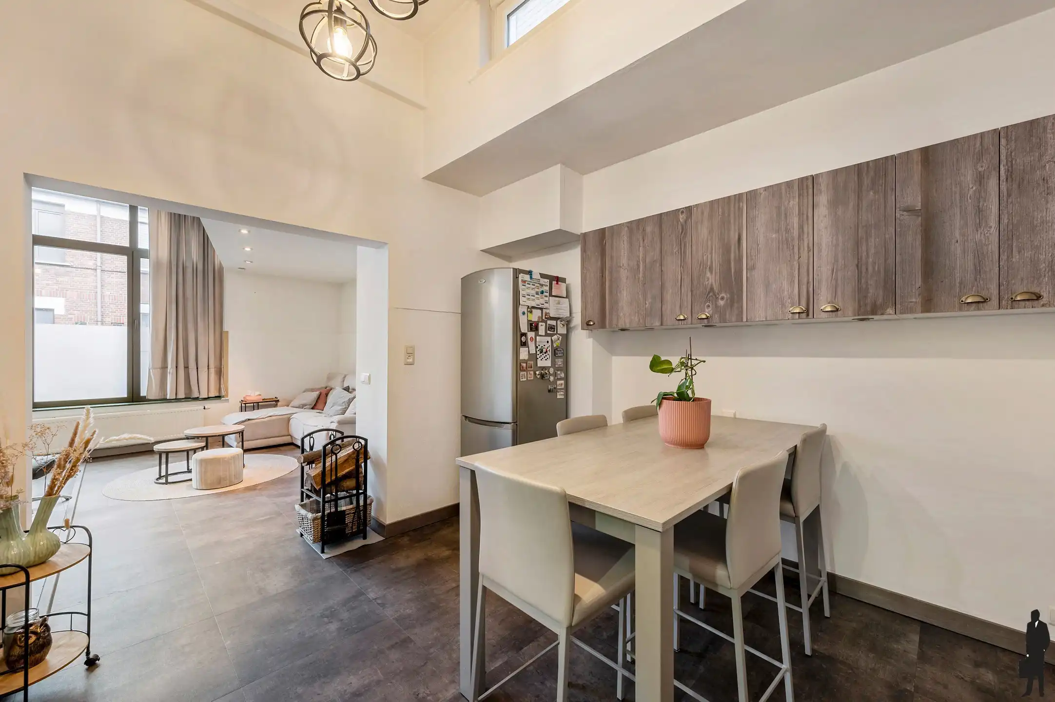 Zeer ruime en rustig gelegen met 3 slaapkamers en grote polyvalente ruimte. foto 7