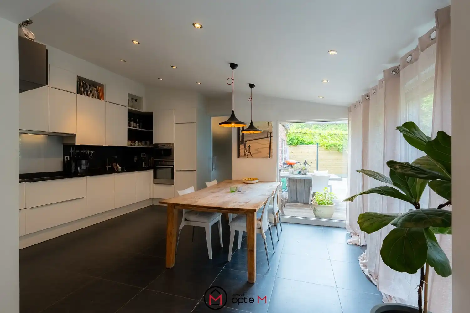 Charmante woning te koop vlakbij het centrum van Hasselt foto 8