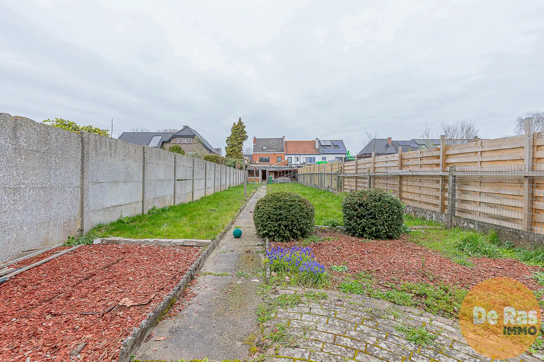 NIEUWERKERKEN - Goed onderhouden woning met 3 slpks en tuin foto 2
