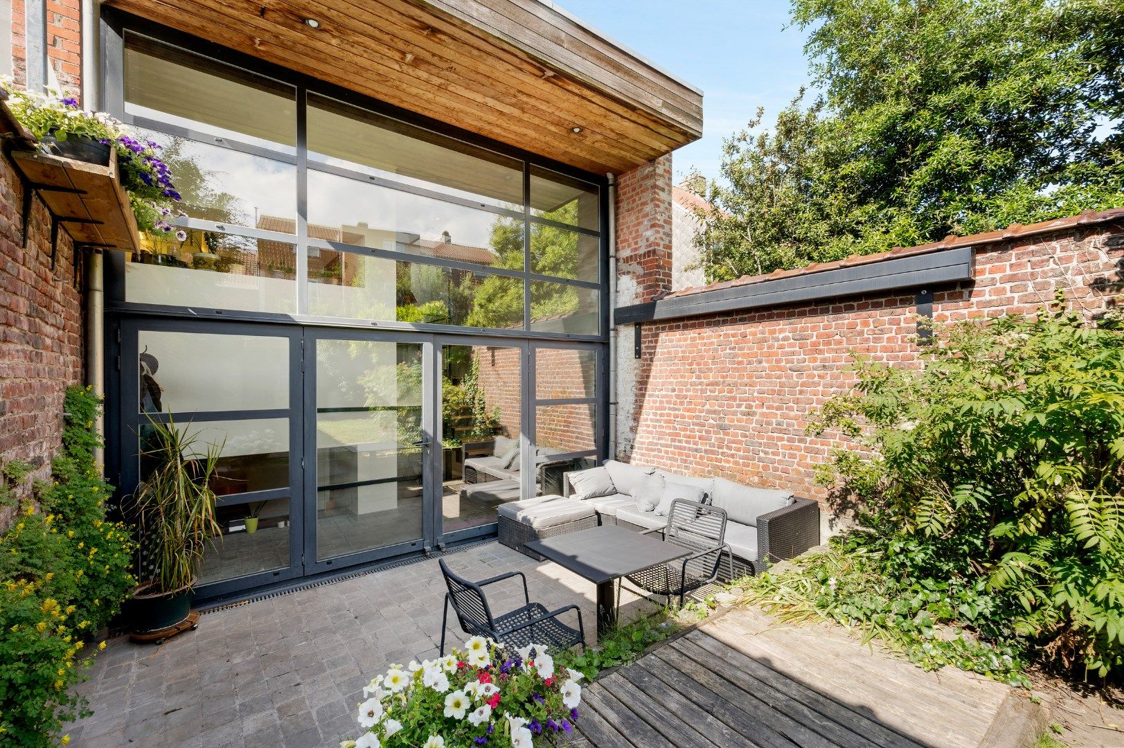 HERENHUIS MET 5 SLPKS, 2 BADKAMERS, TUIN EN GARAGE foto 6
