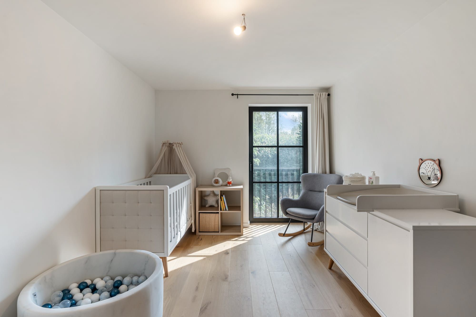Exclusieve nieuwbouwwoning met verfijnde afwerking en ruime tuin! foto 11