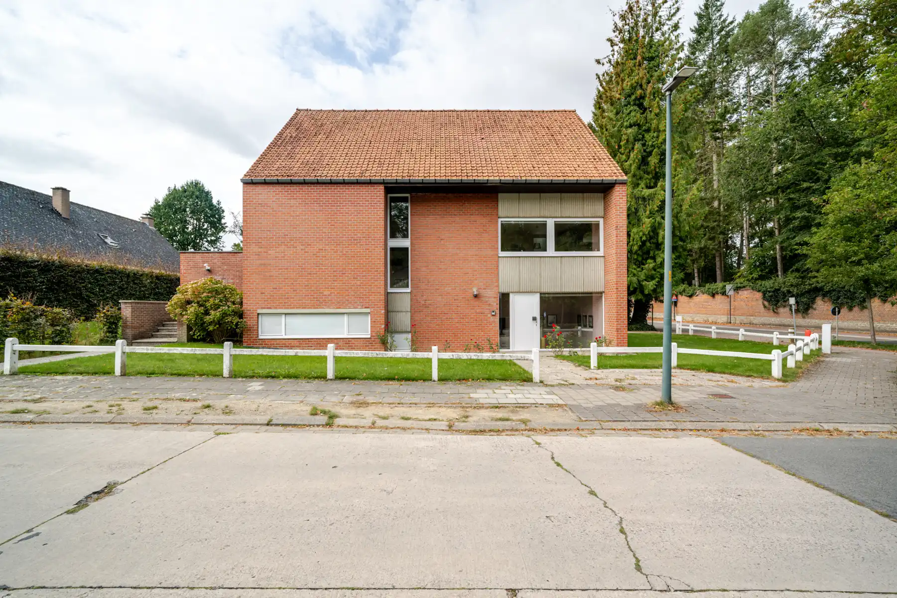 Hoofdfoto van de publicatie: Villa te koop