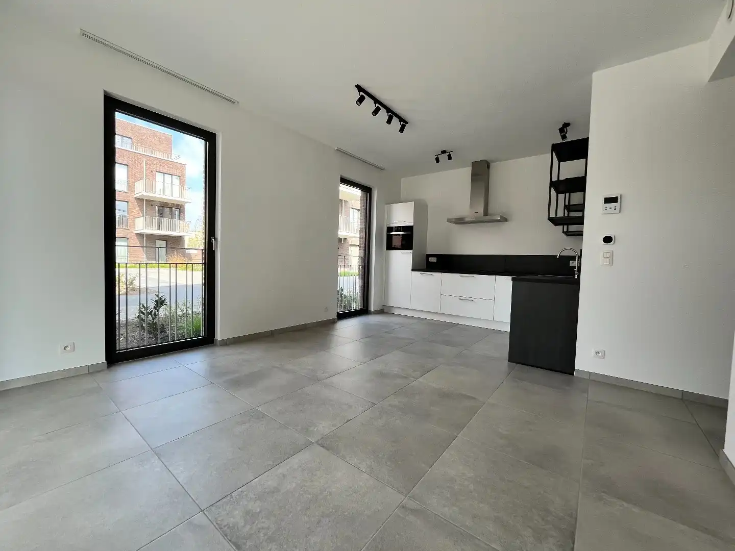 Prachtig 1 slpk-appartement met terras en autostaanplaats nabij het Galgenweel foto 3