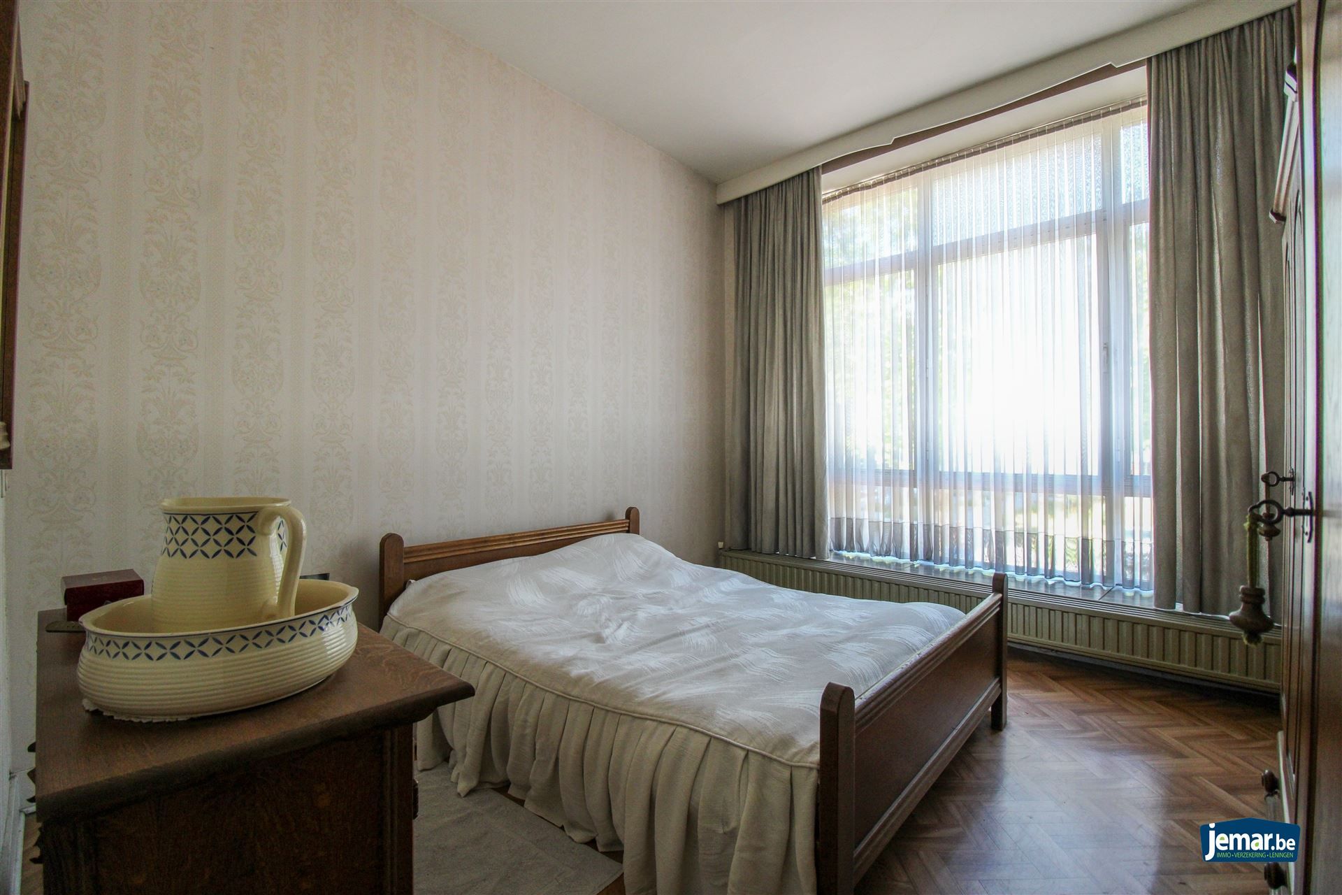 Karaktervol handelspand met woonst op toplocatie – ideaal om wonen en werken te combineren in het hart van Maasmechelen! foto 12