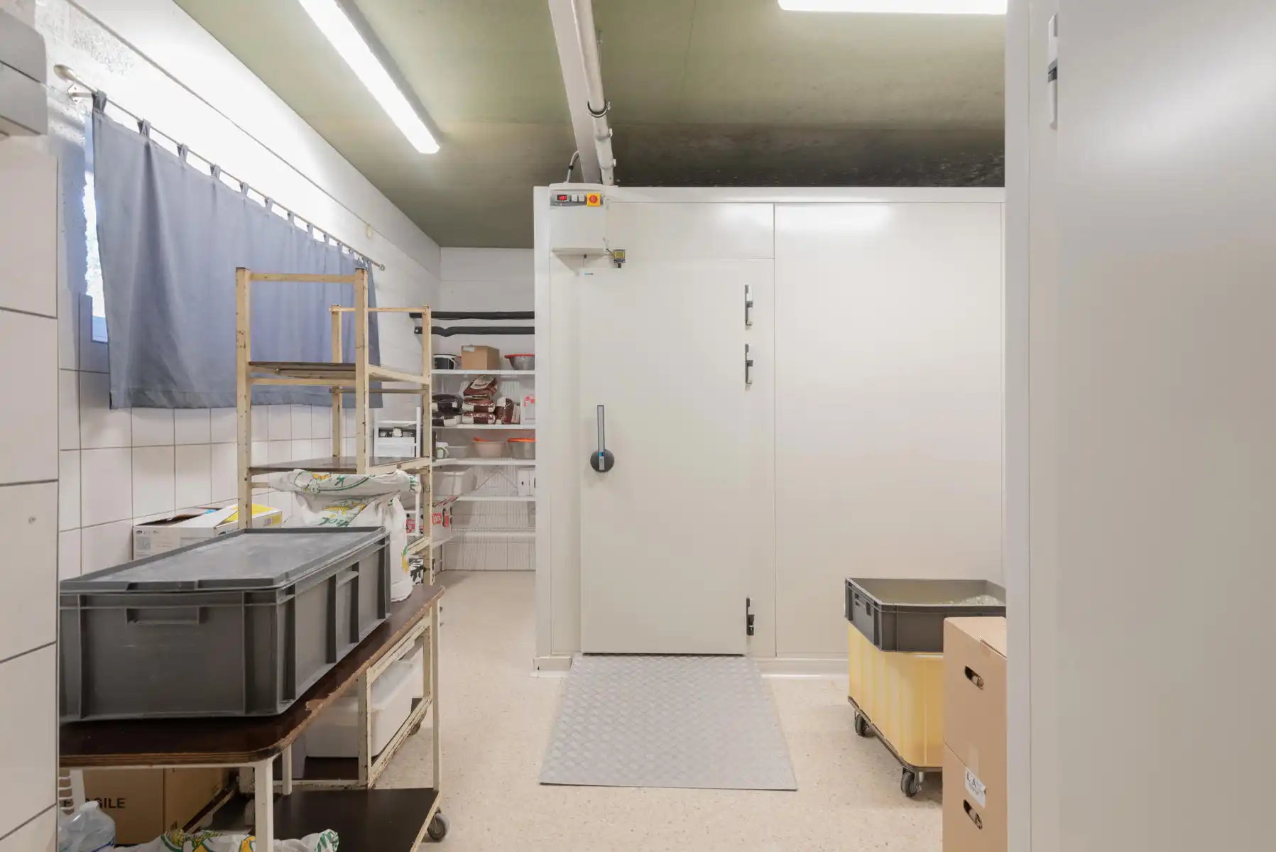 Handelszaak met woonst op toplocatie foto 27