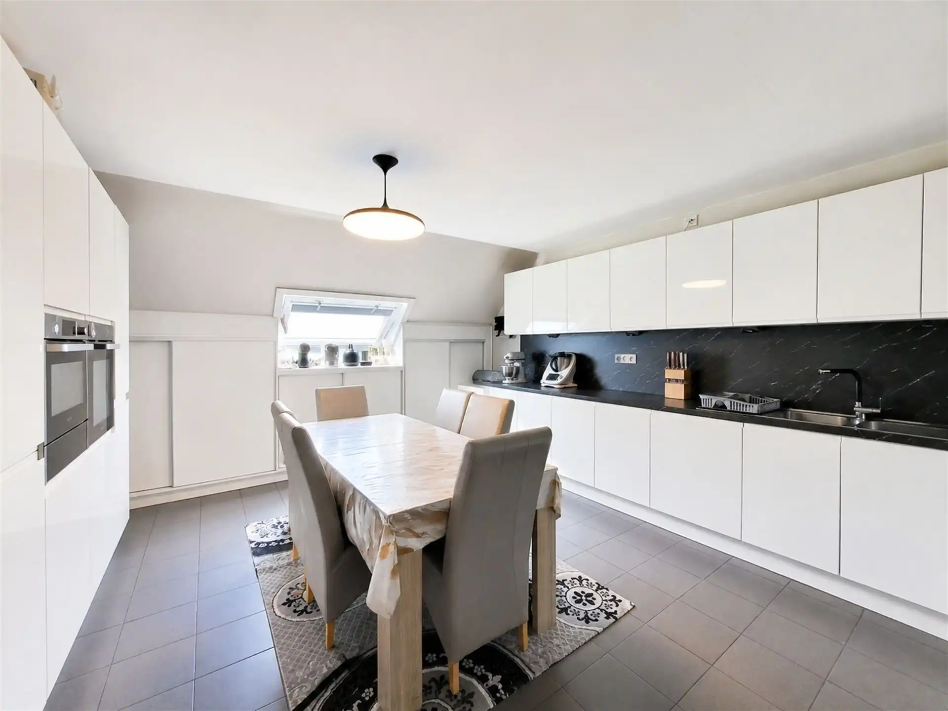 Duplex dakappartement met 2 slaapkamers en terras  foto 5