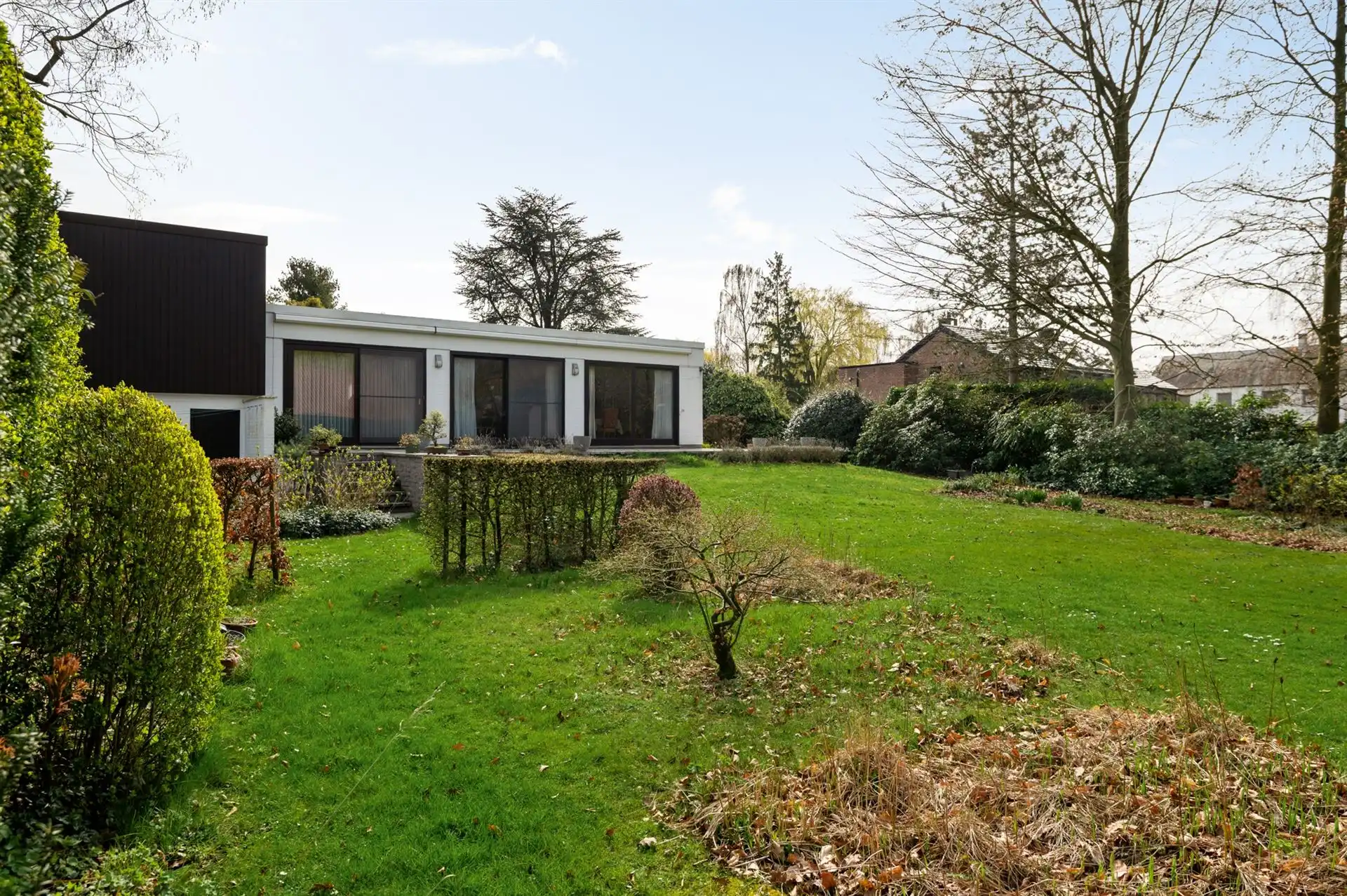 Ruime 3-slaapkamerwoning met grote tuin in Kontich foto 3