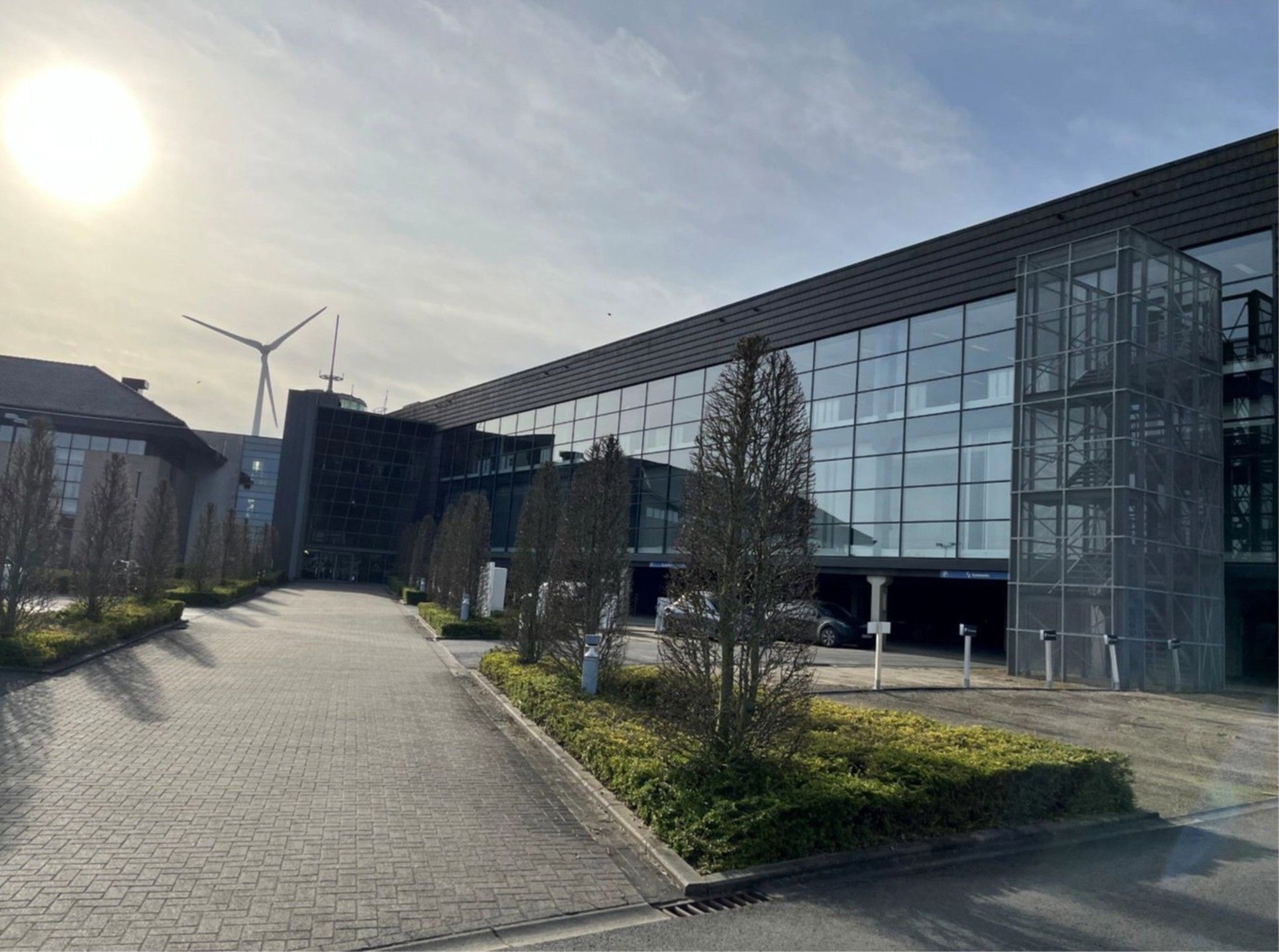 Kantoorruimte  te huur : 283m² op de 1ste verdieping. foto 4