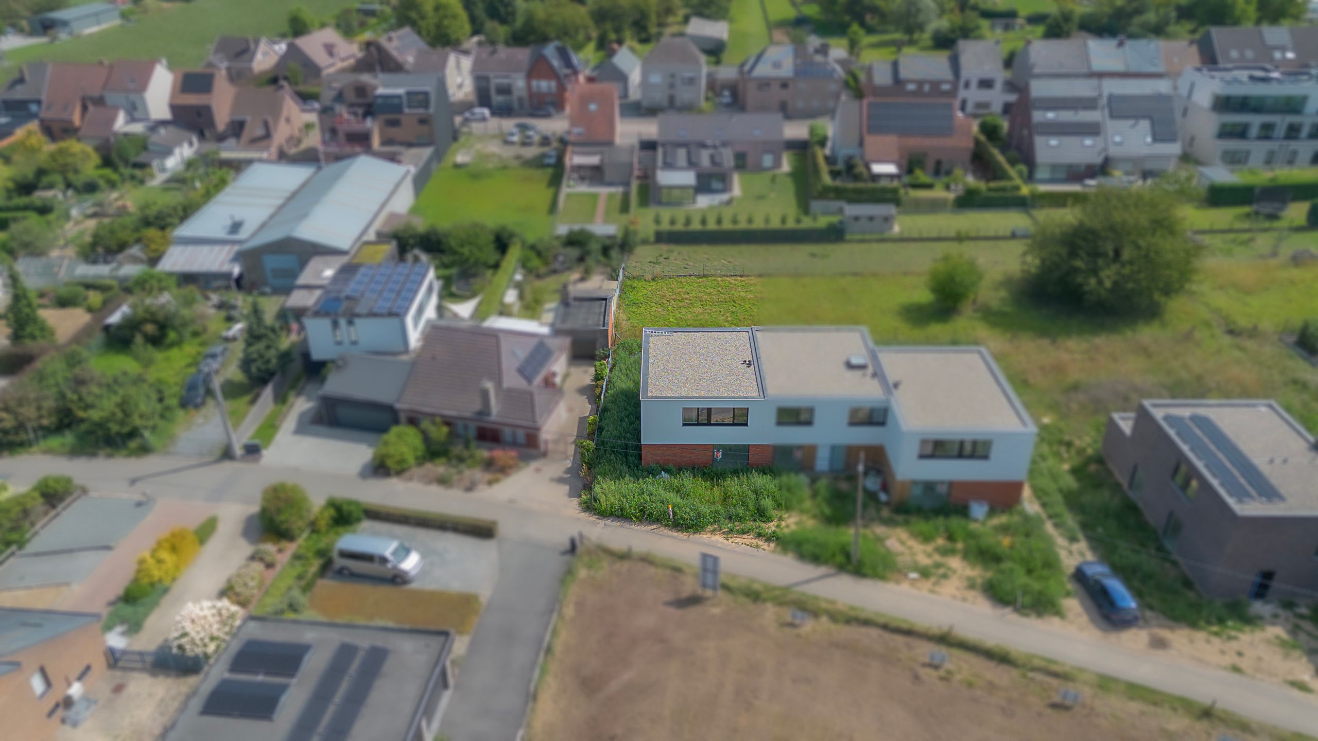 DENDERHOUTEM - Moderne nieuwbouwwoning met alle comfort! foto {{pictureIndex}}