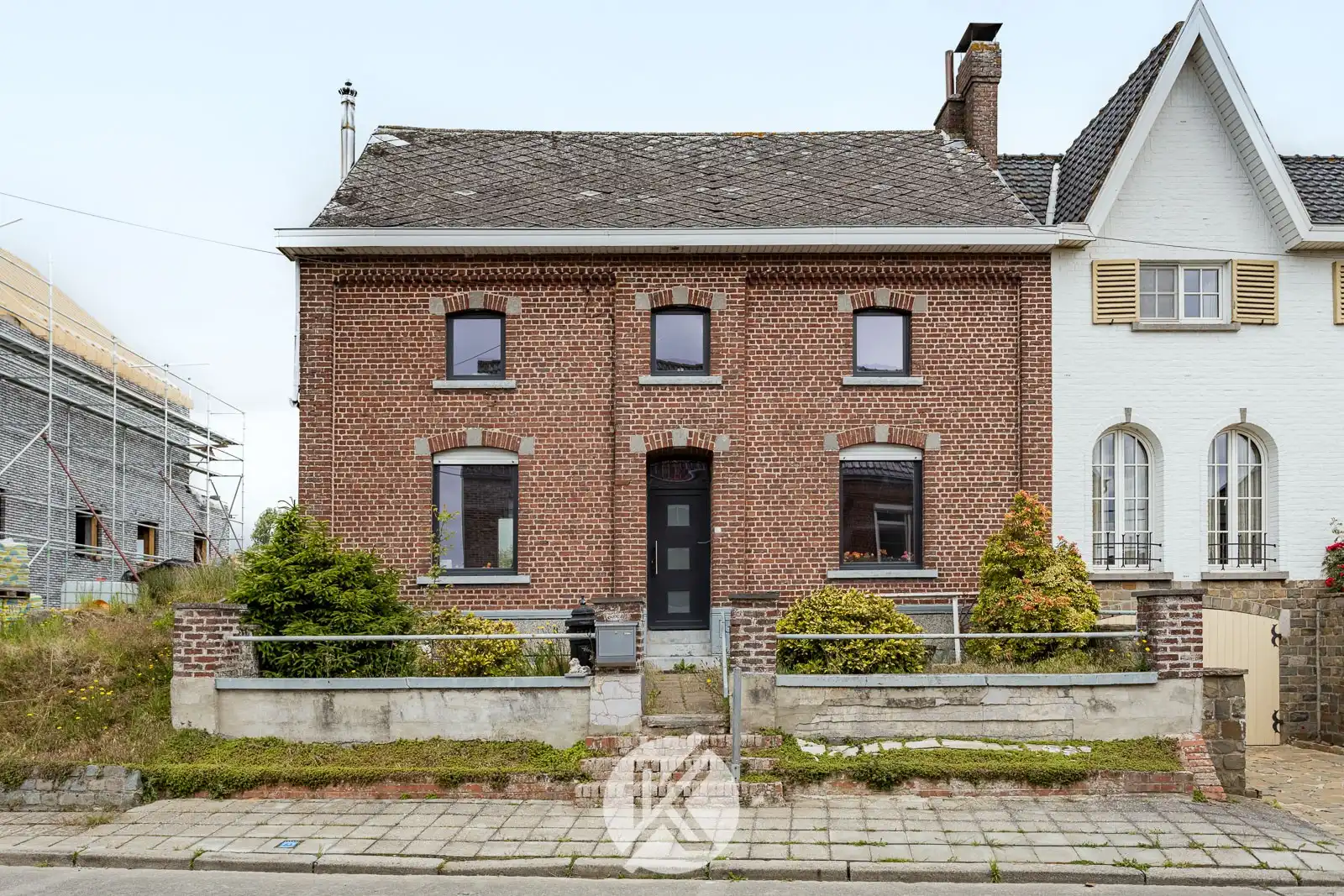 Verder af te werken halfopen bebouwing foto {{pictureIndex}}