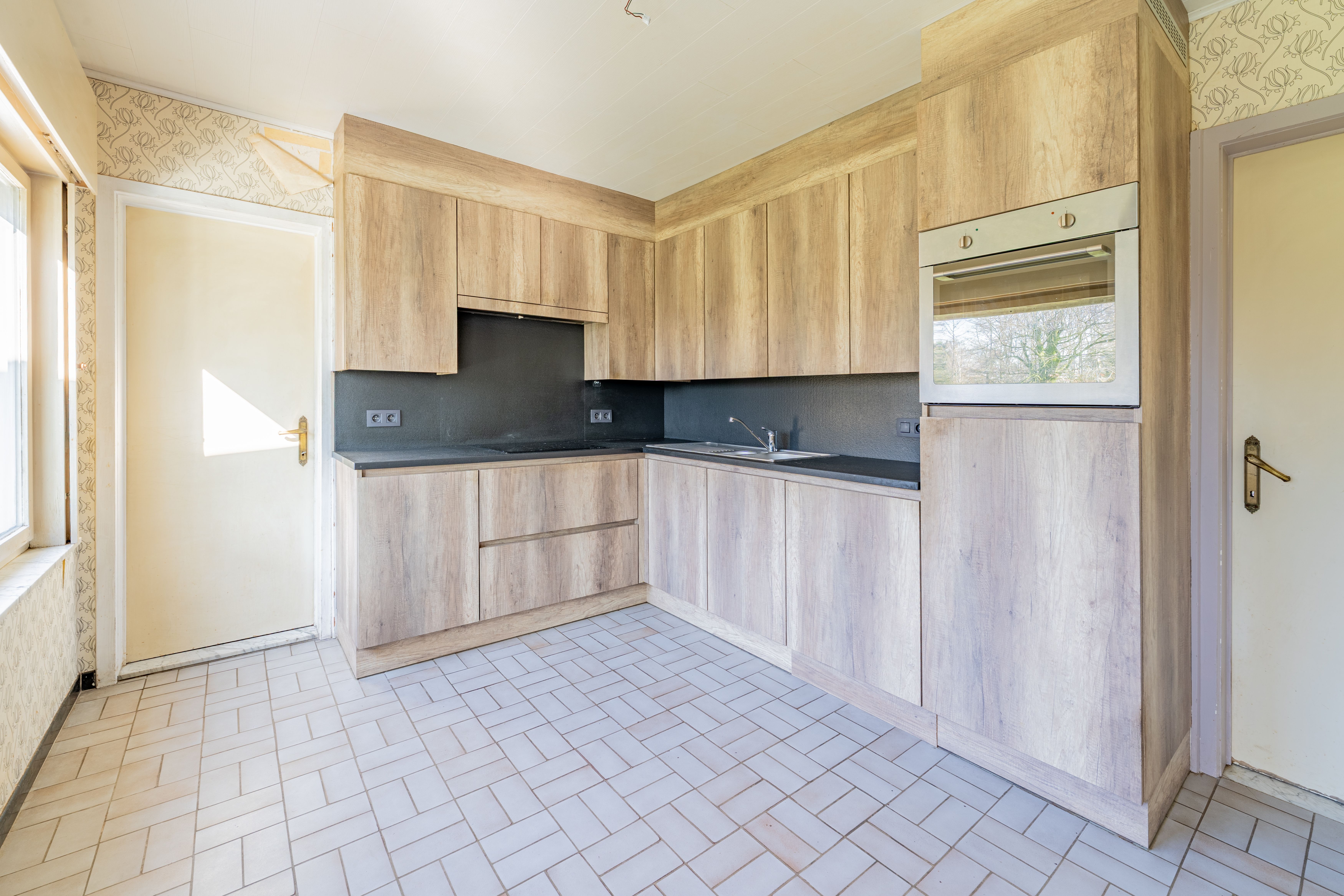 Ruime woning op een perceel van 2.200 m2 foto 6