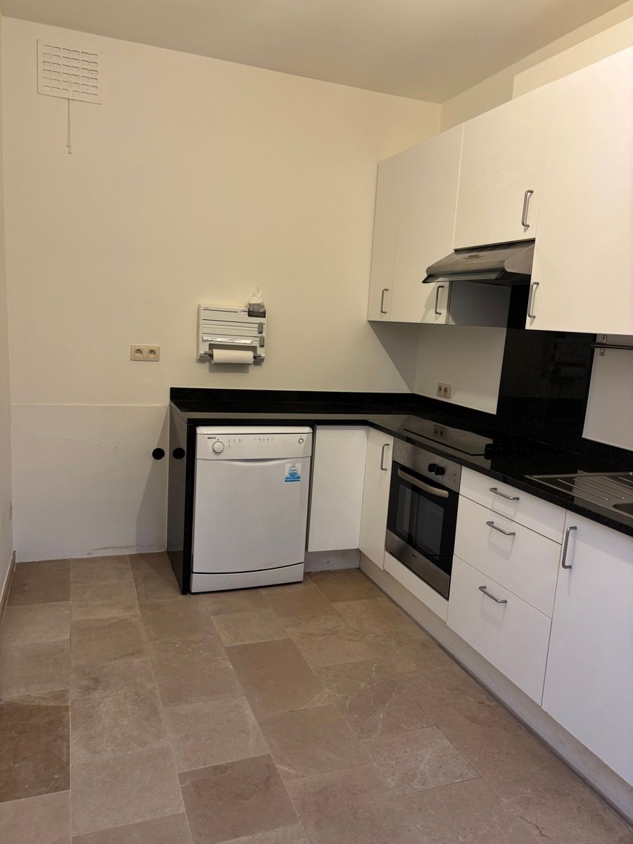 Ruim appartement met 3 slaapkamers te Aalst foto 6