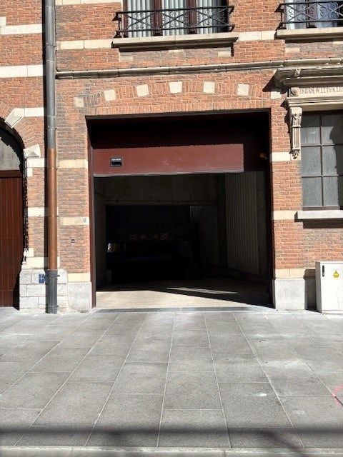 Afgesloten garagebox in de Marina Mercator foto 5