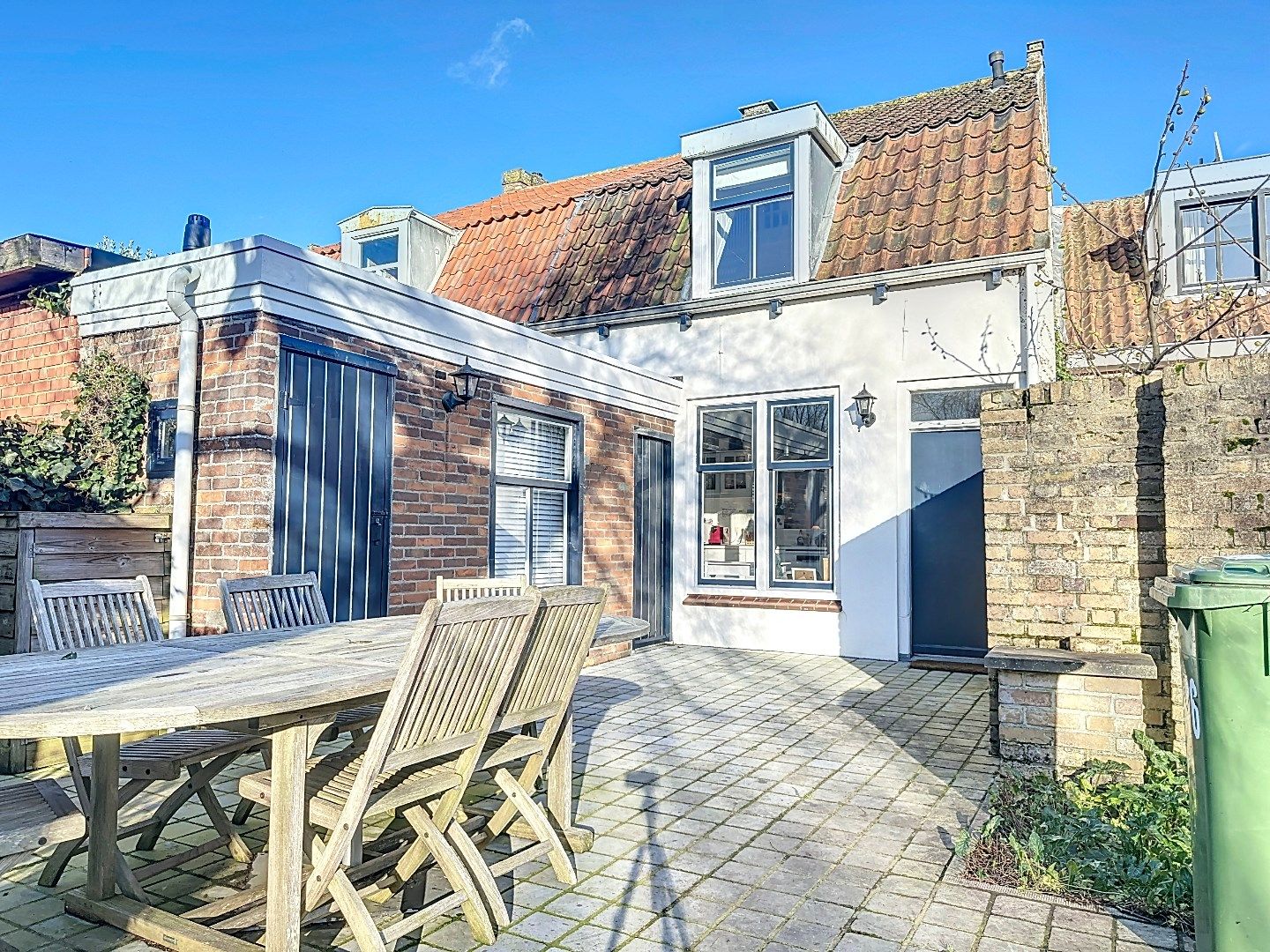 Charmante tussenwoning aan het Marktplein – wonen in historisch St. Anna ter Muiden foto 21