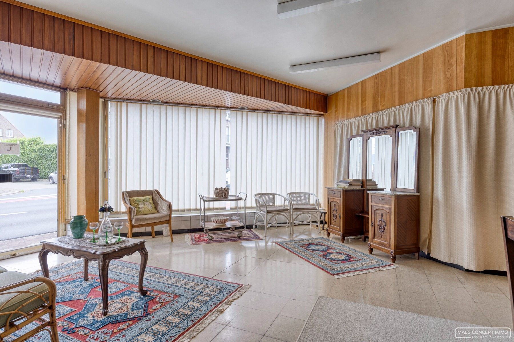 Handelsruimte met woning op topligging in Zulte foto 3