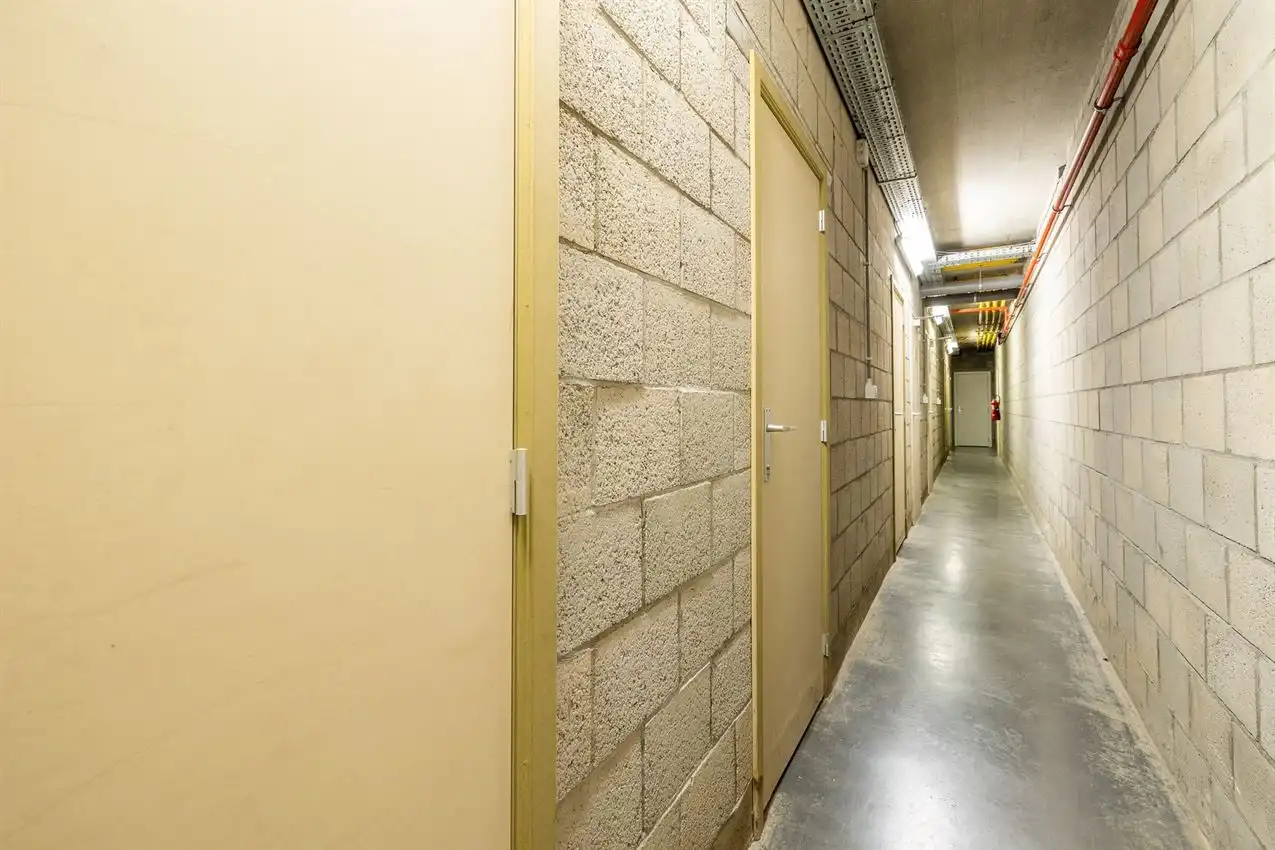 Duplex met twee slaapkamers en autostaanplaats op rustige locatie foto 20