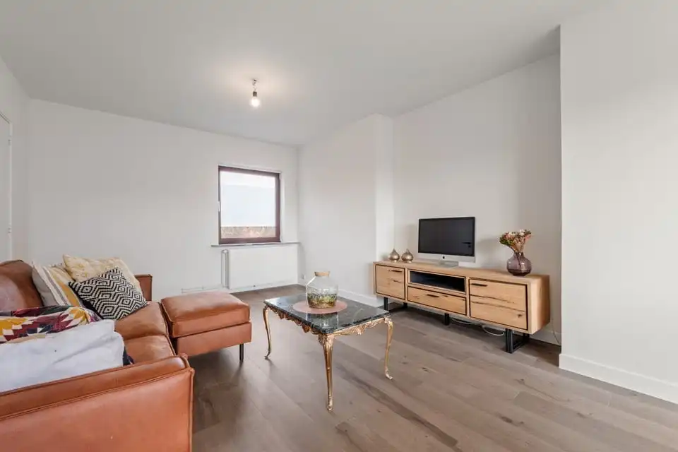 MOOI DAKAPPARTEMENT MET UNIEK TERRAS IN SINT-TRUIDEN foto 7