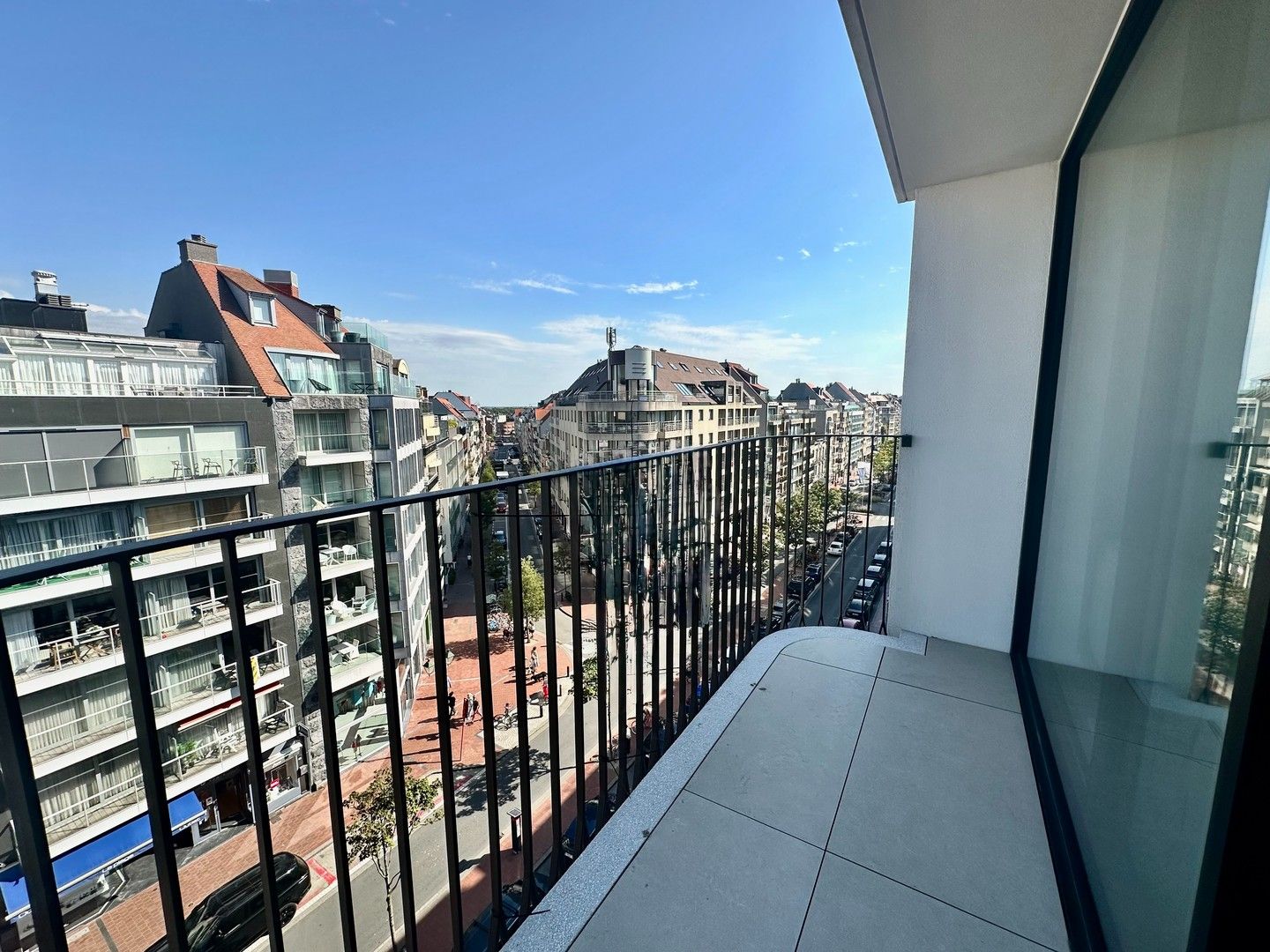 Prachtig nieuwbouw appartement met zijdelings zeezicht in het centrum van Knokke. foto 8
