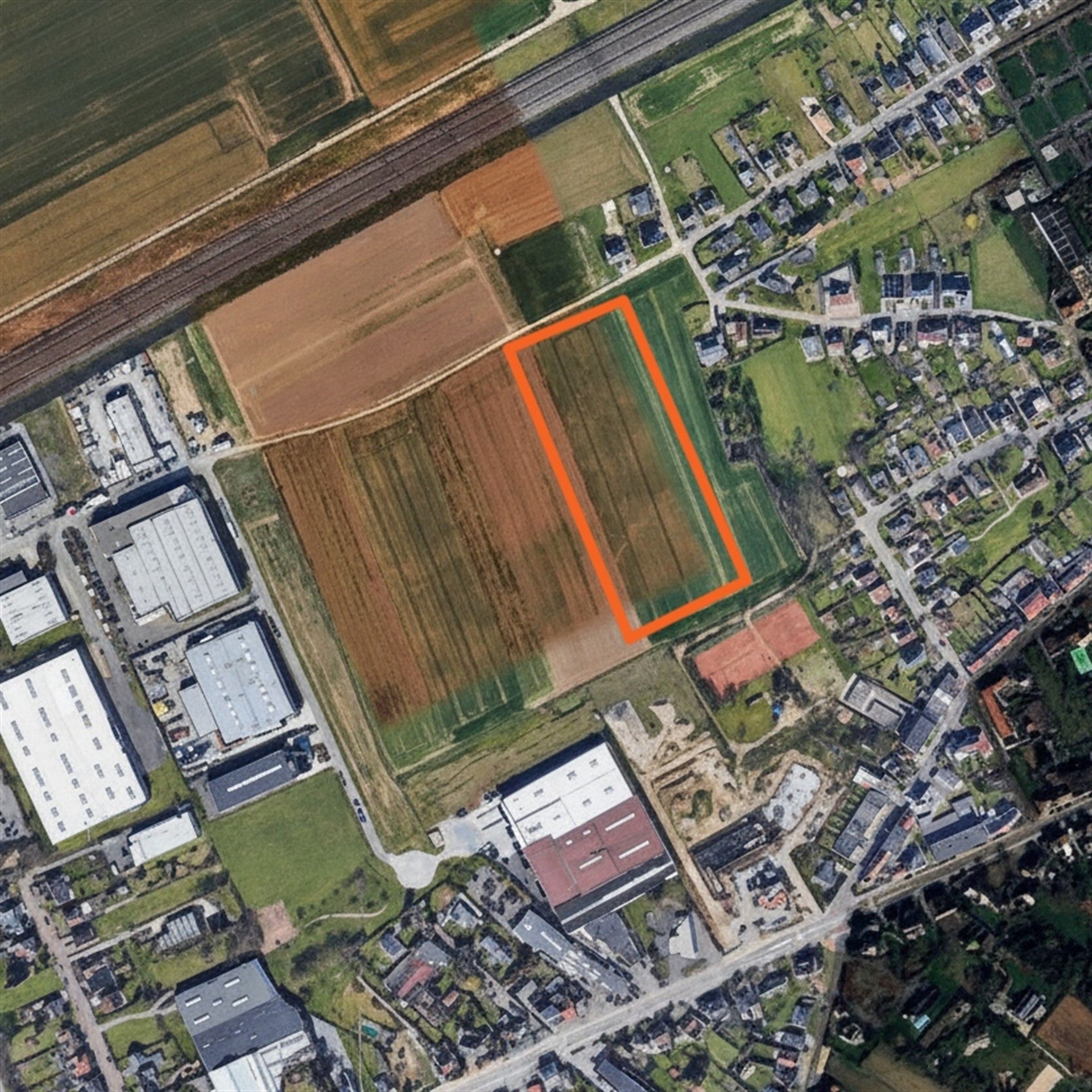 Landbouwgrond te koop!!! foto {{pictureIndex}}