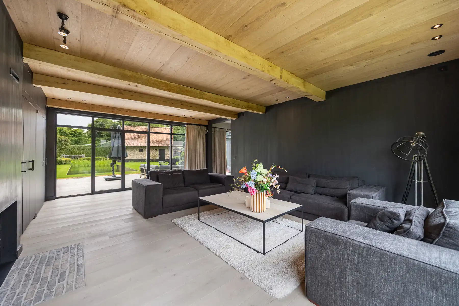 LUXUEUS LANDELIJK WONEN OP TOPNIVEAU foto 8